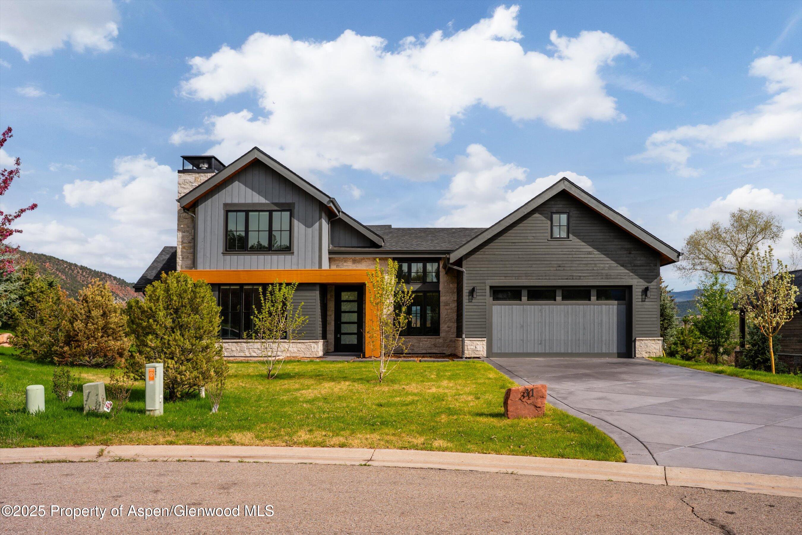 31 Royal Coachman Property Photo