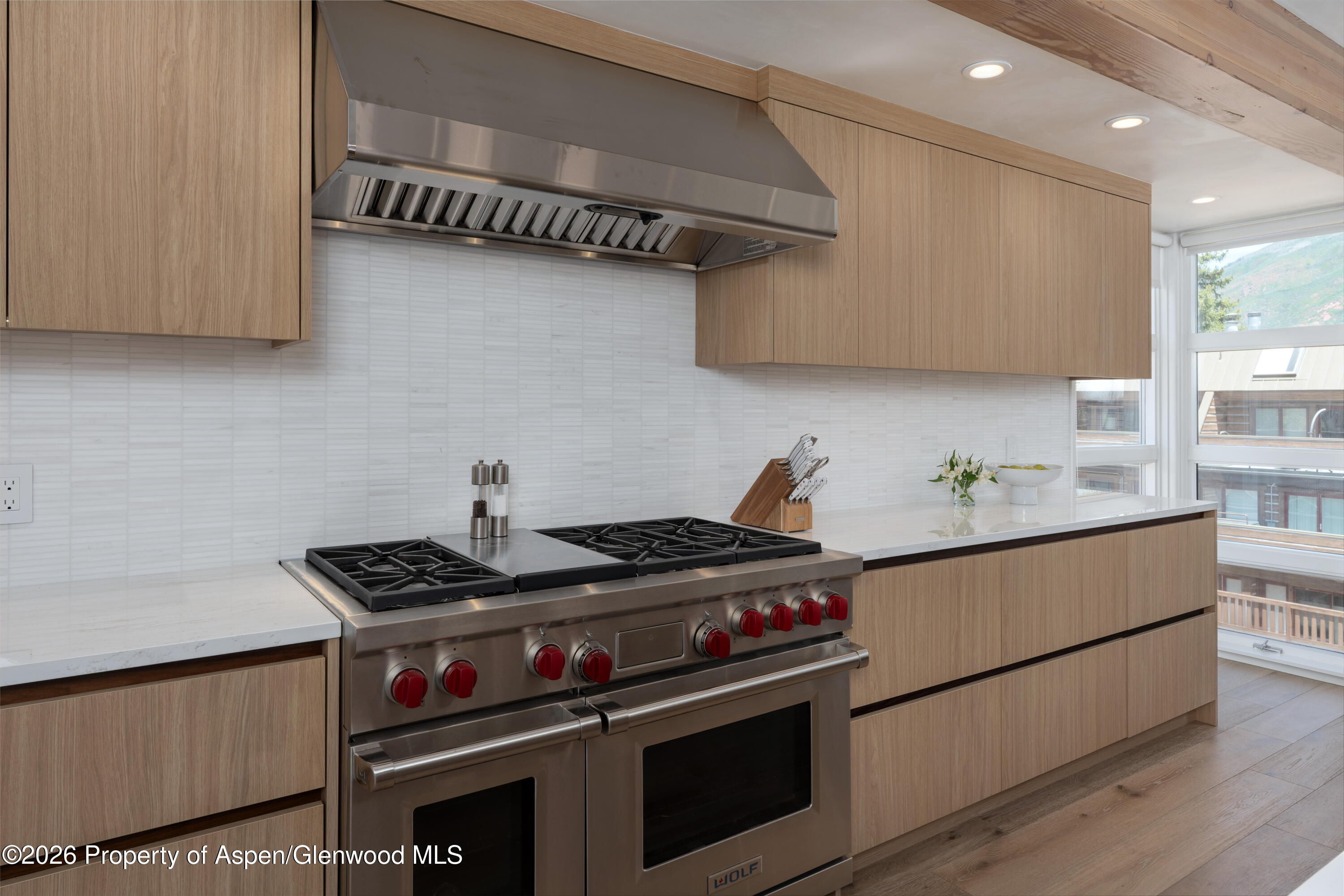 708 E Hyman Avenue Property Photo 14