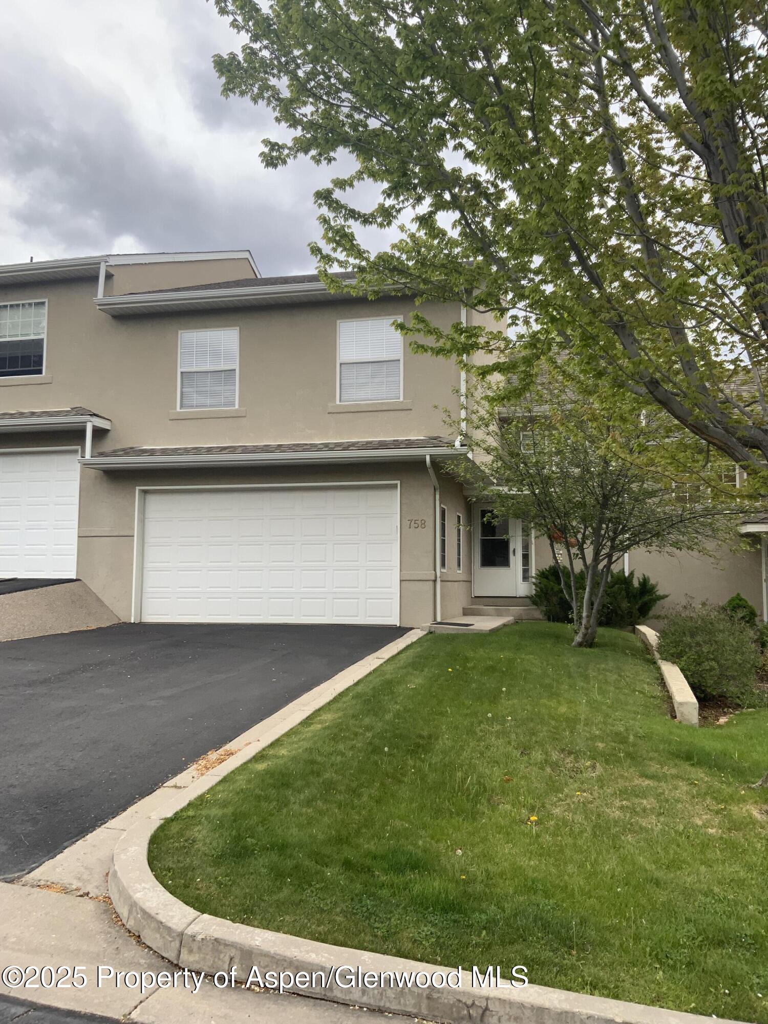 758 Pine Court Property Photo 1