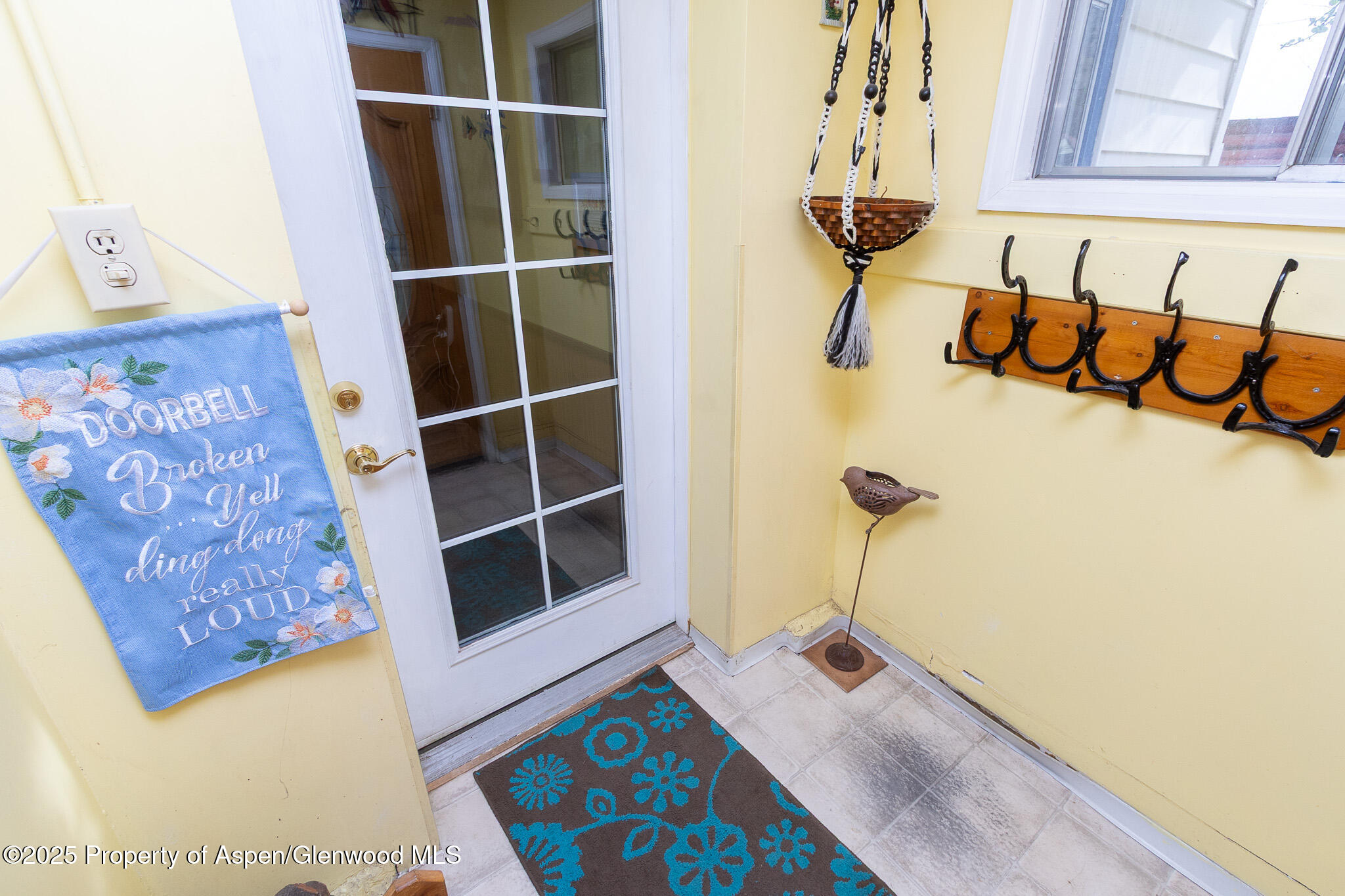 1220 Main Street Property Photo 3