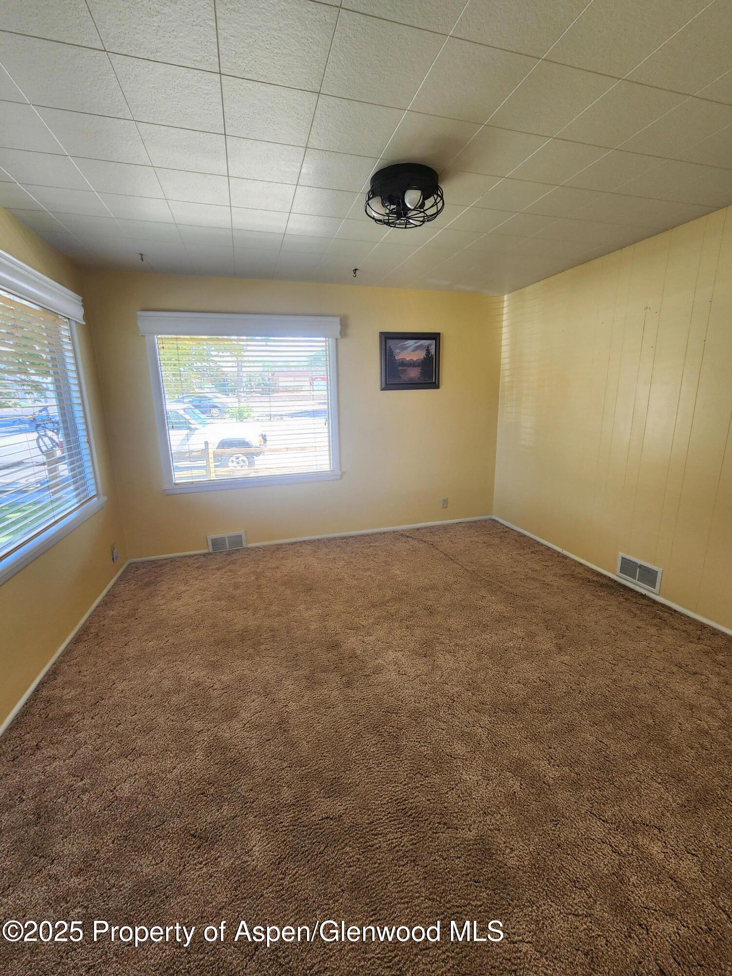 758 Railroad Avenue Property Photo 7