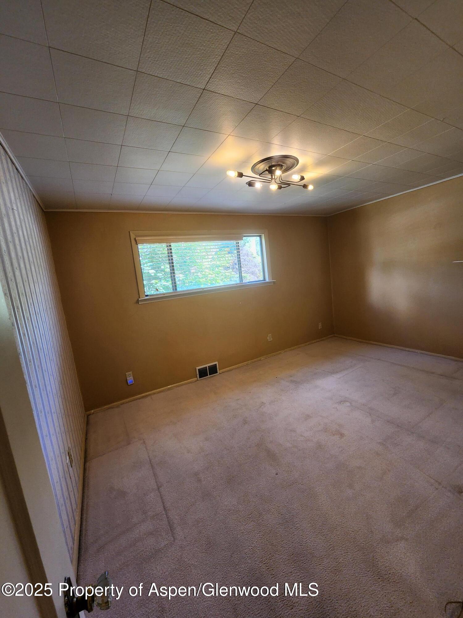 758 Railroad Avenue Property Photo 14