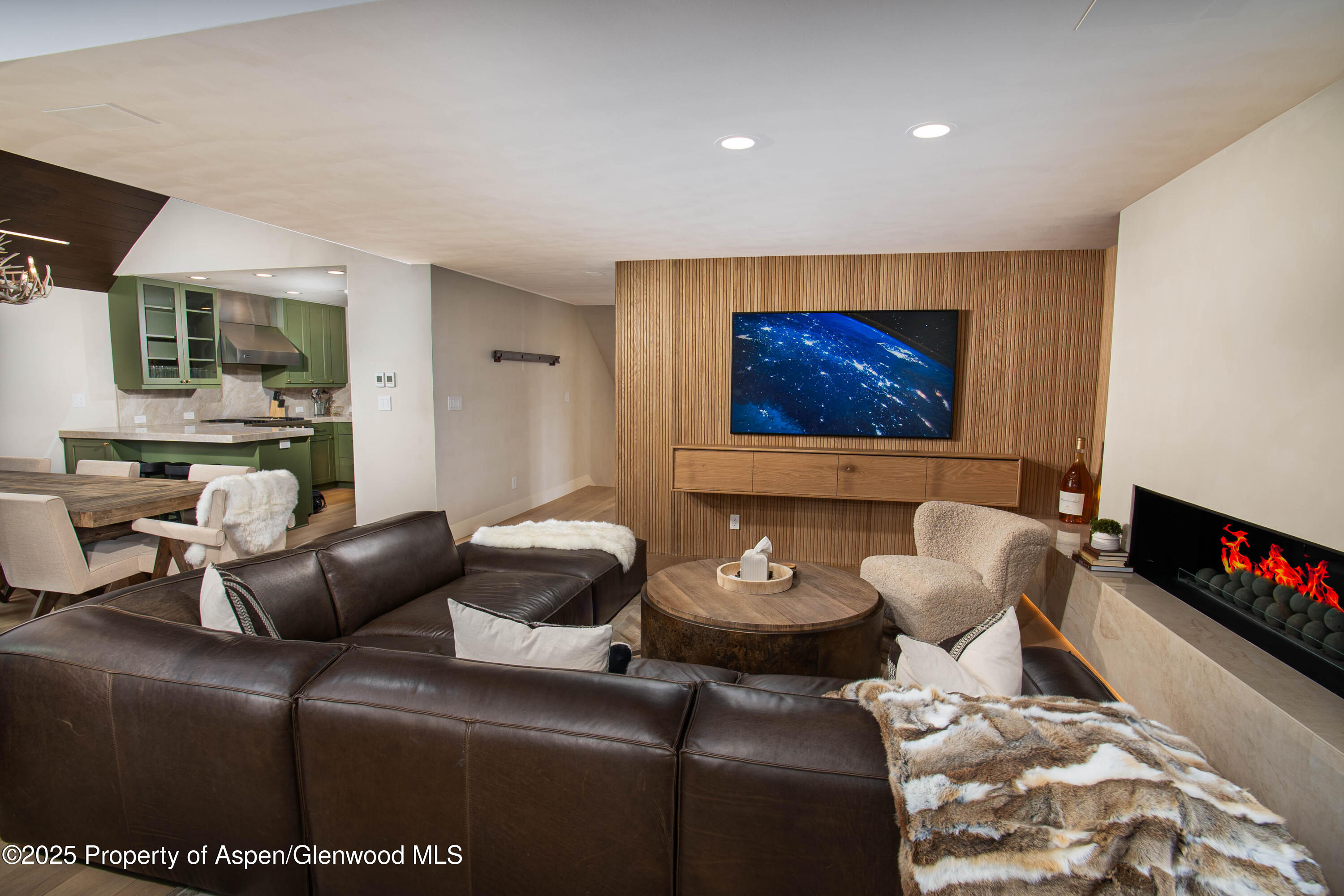 306 Edgewood Lane Property Photo 33