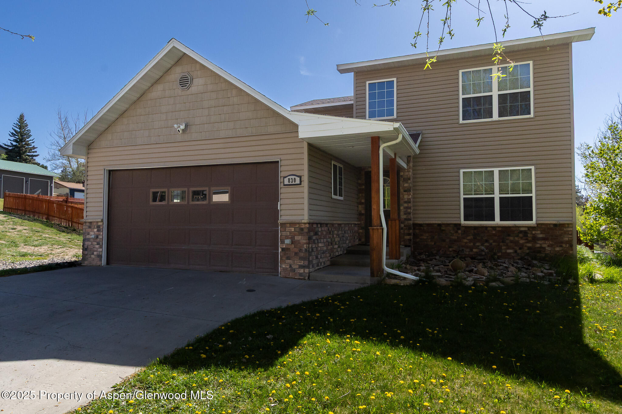 830 10th Street Property Photo 1