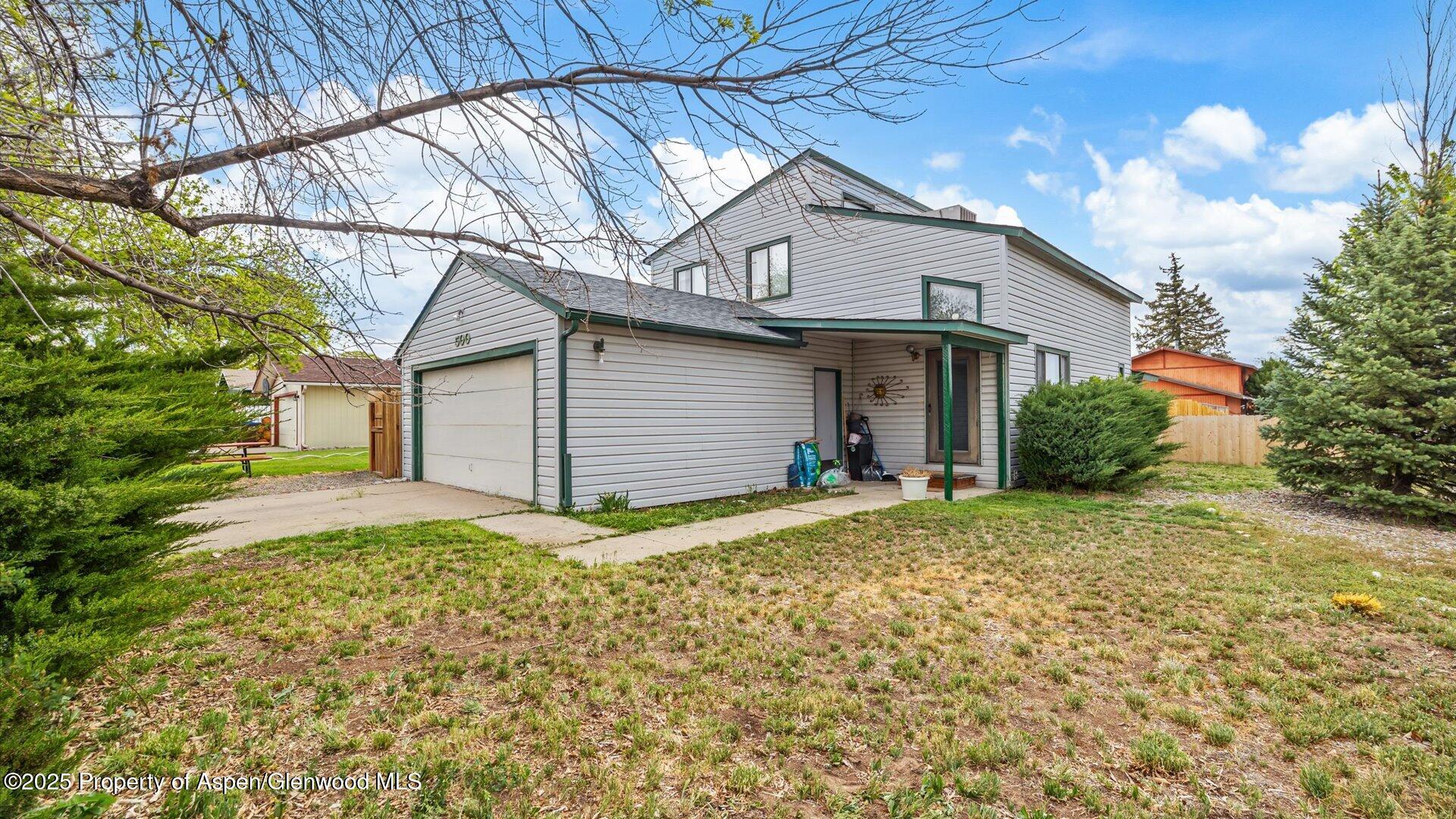 500 Fairway Avenue Property Photo