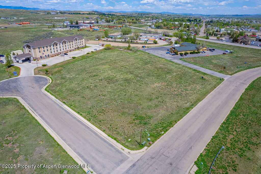2773 W 1st Street Property Photo