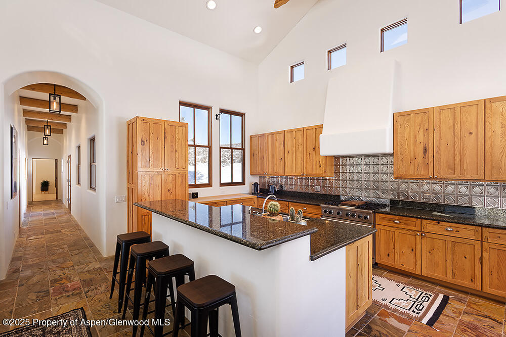661 Green Meadow Drive Property Photo 9