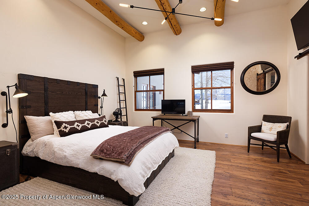 661 Green Meadow Drive Property Photo 11