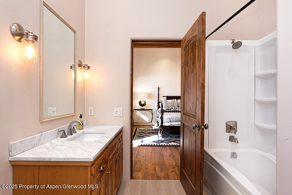 661 Green Meadow Drive Property Photo 13