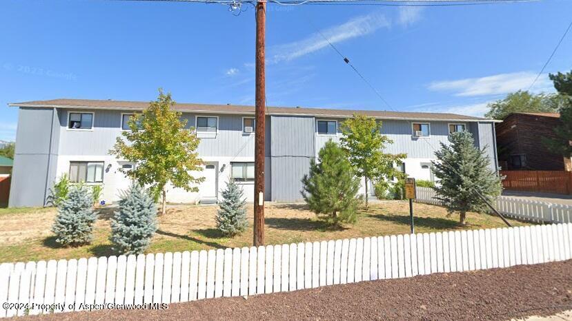 1322 E 7th Street Property Photo