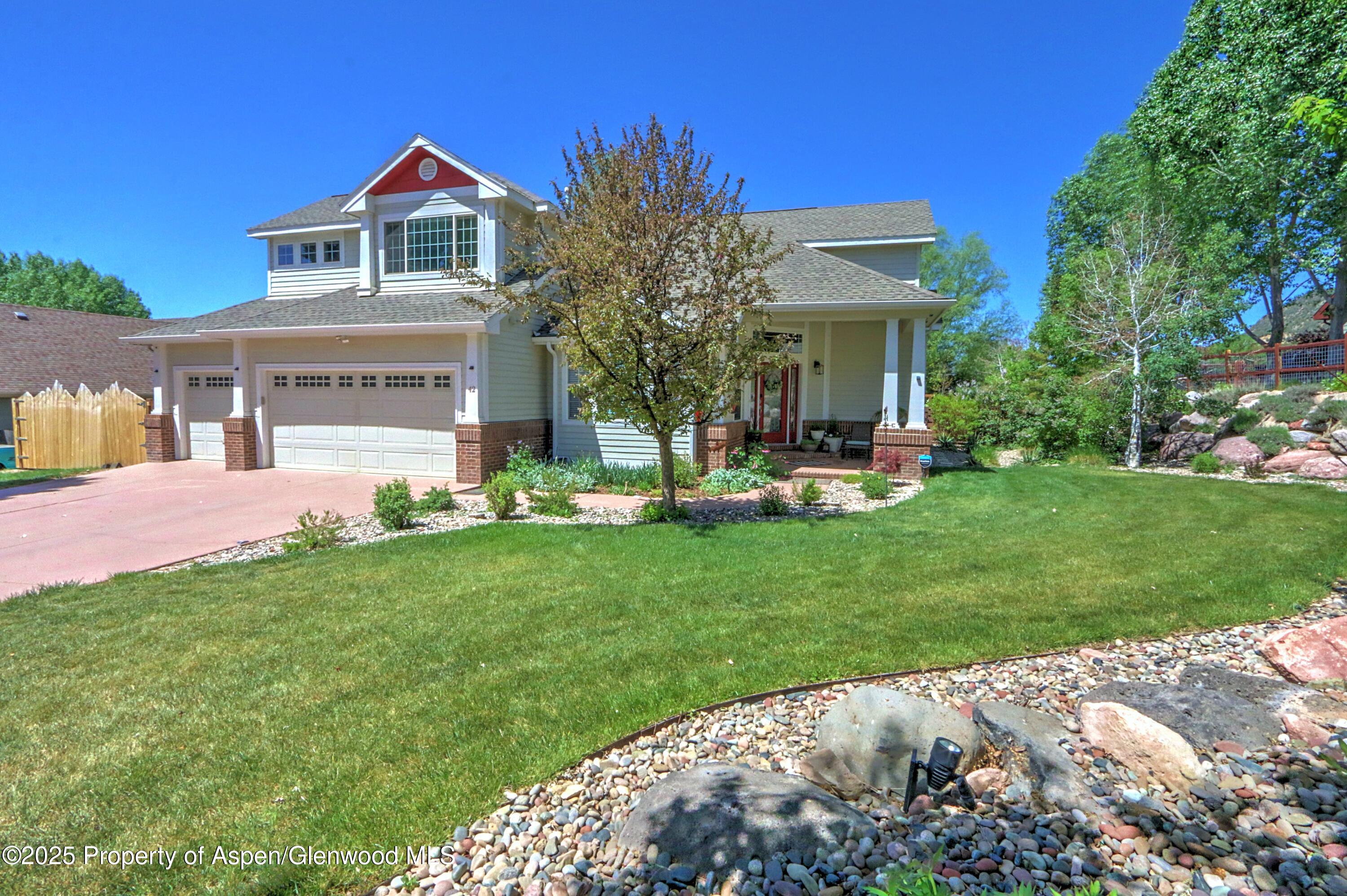 42 Buckskin Circle Property Photo 1