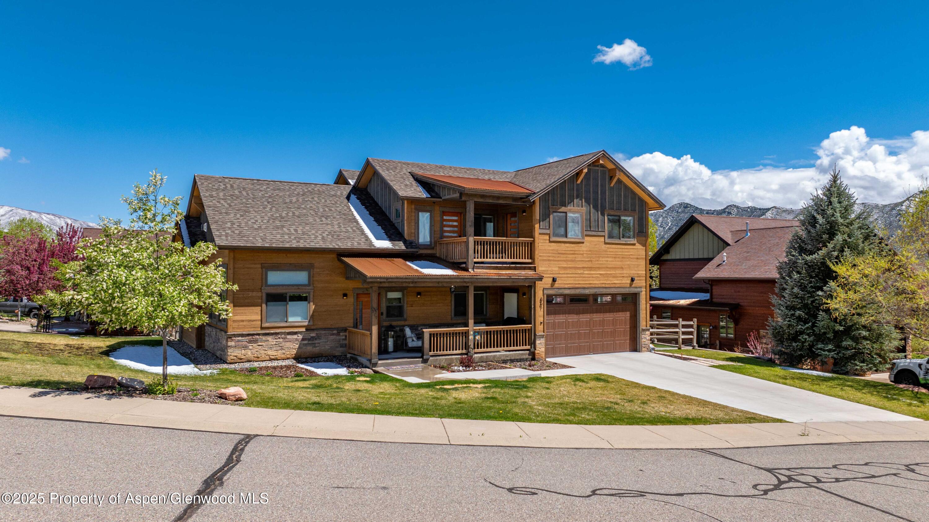861 Ute Circle Property Photo 2