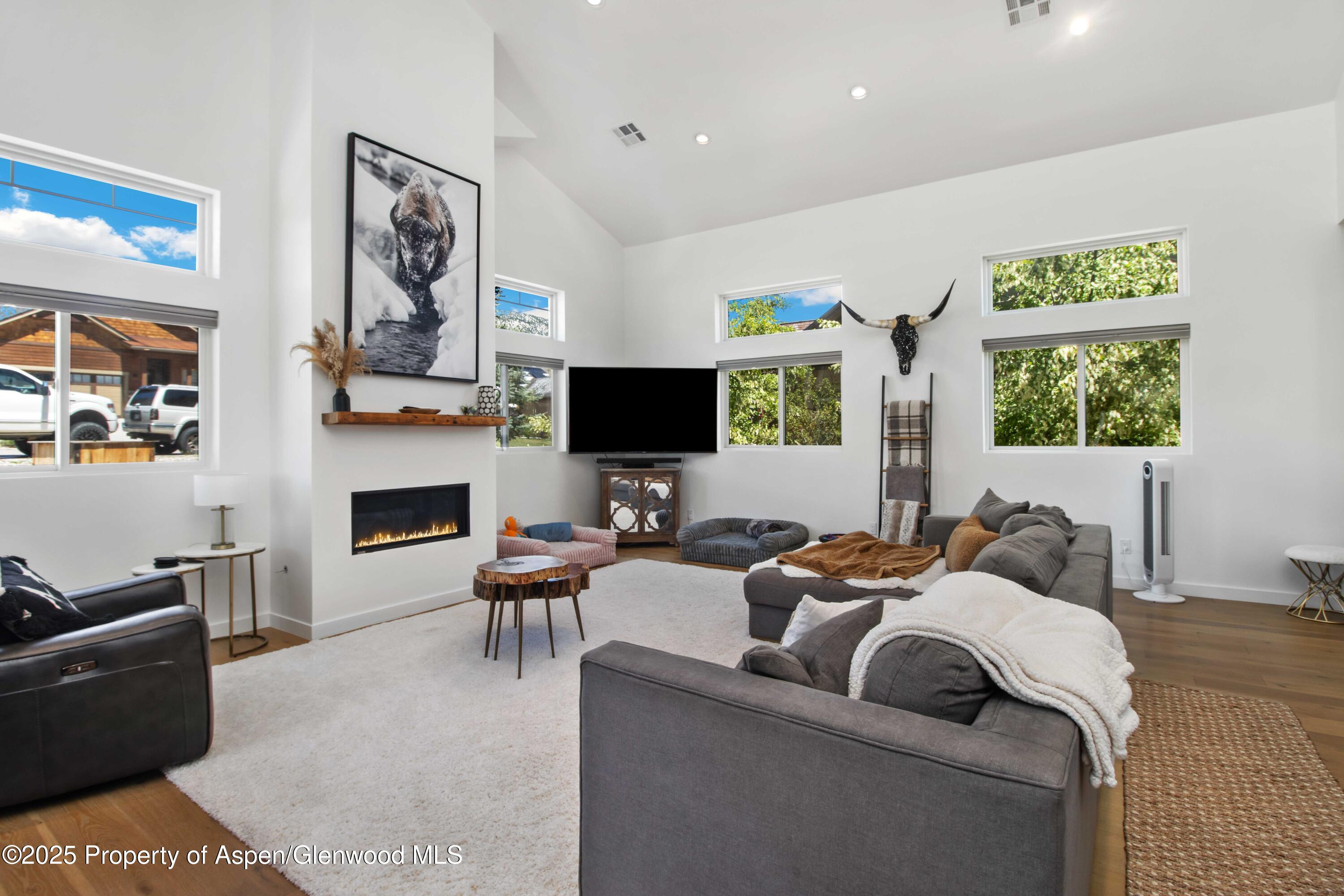 861 Ute Circle Property Photo 8