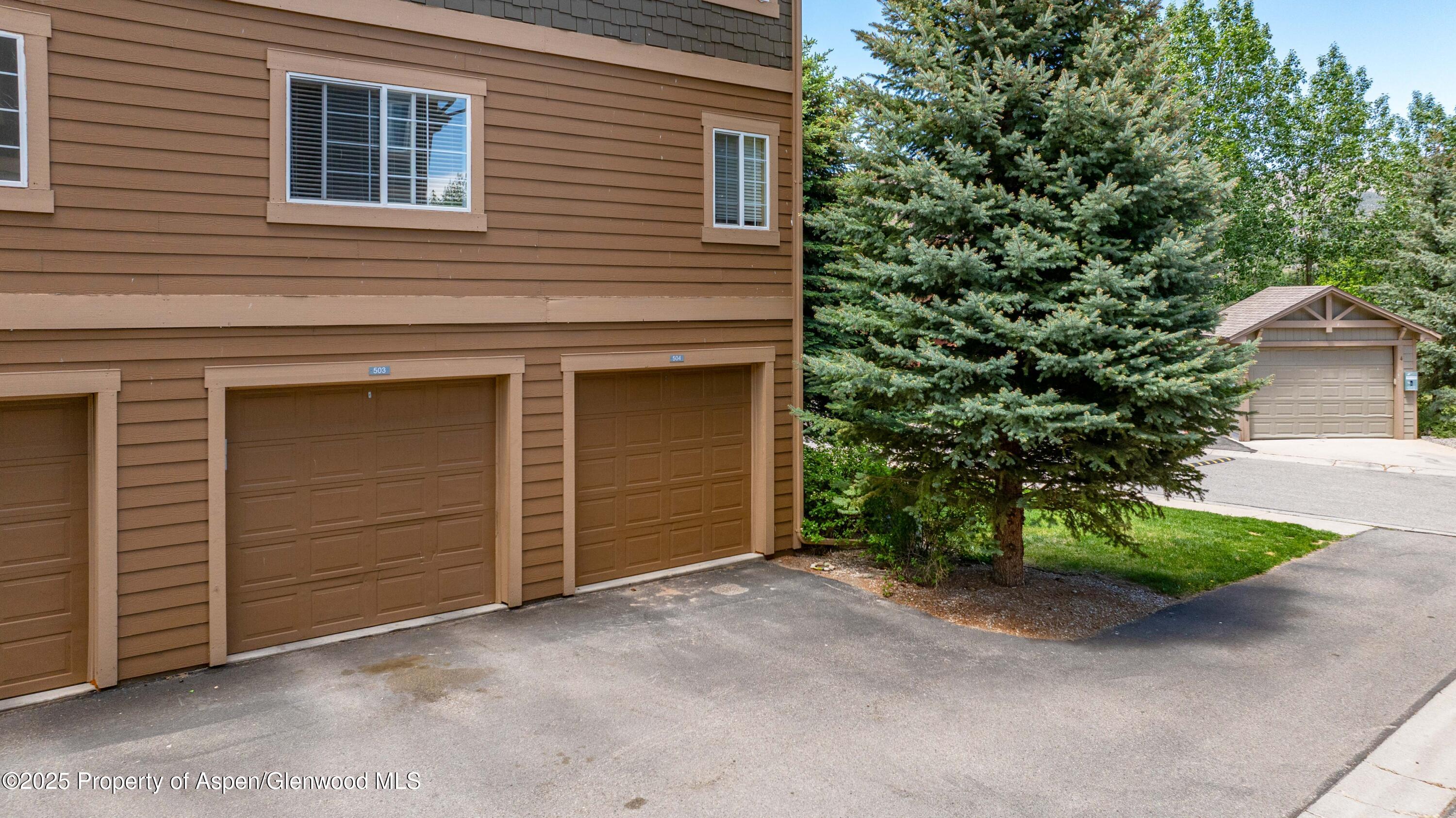 520 River View Drive, 504 Property Photo 17