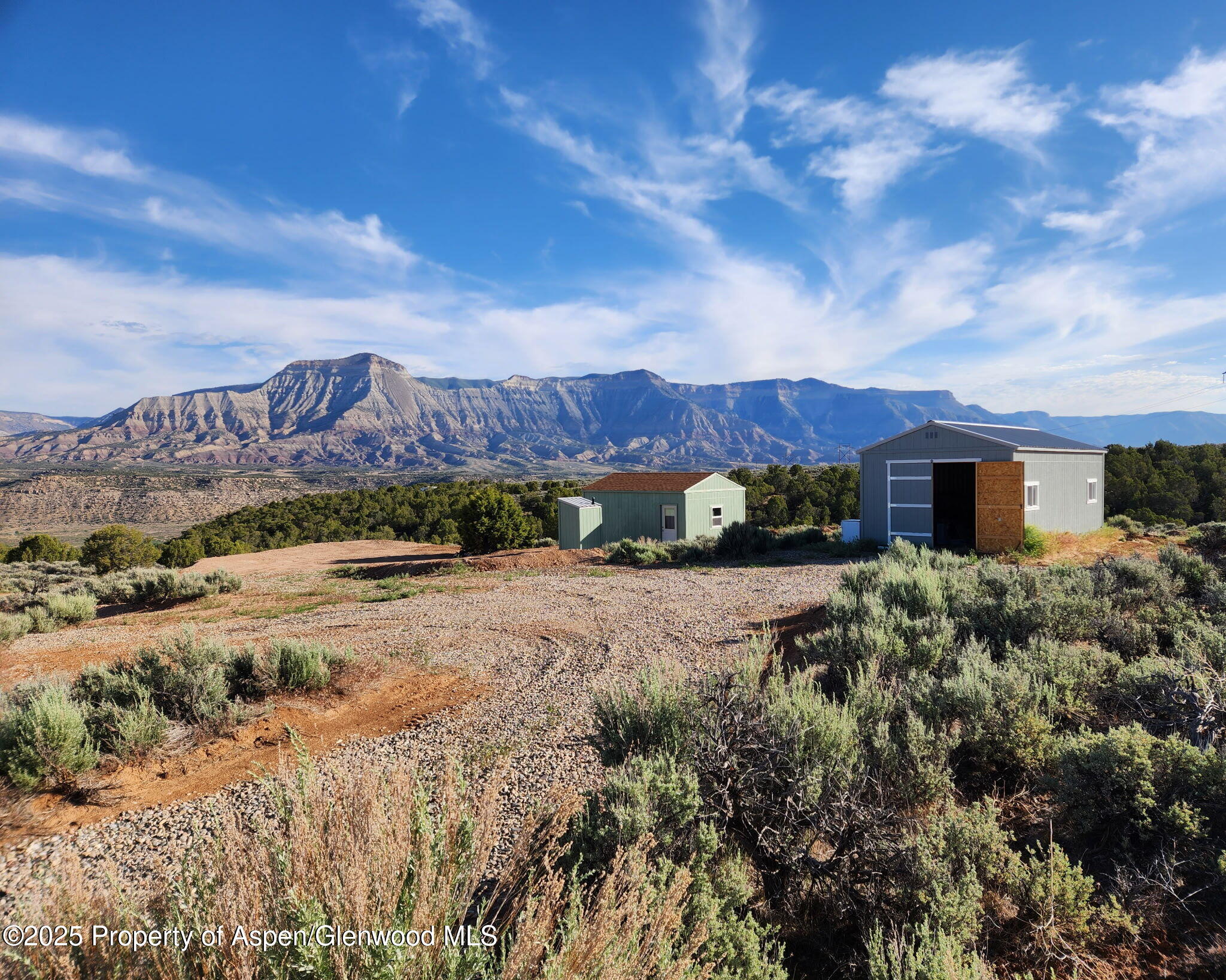 4472 V 5/10 Road Property Photo 1