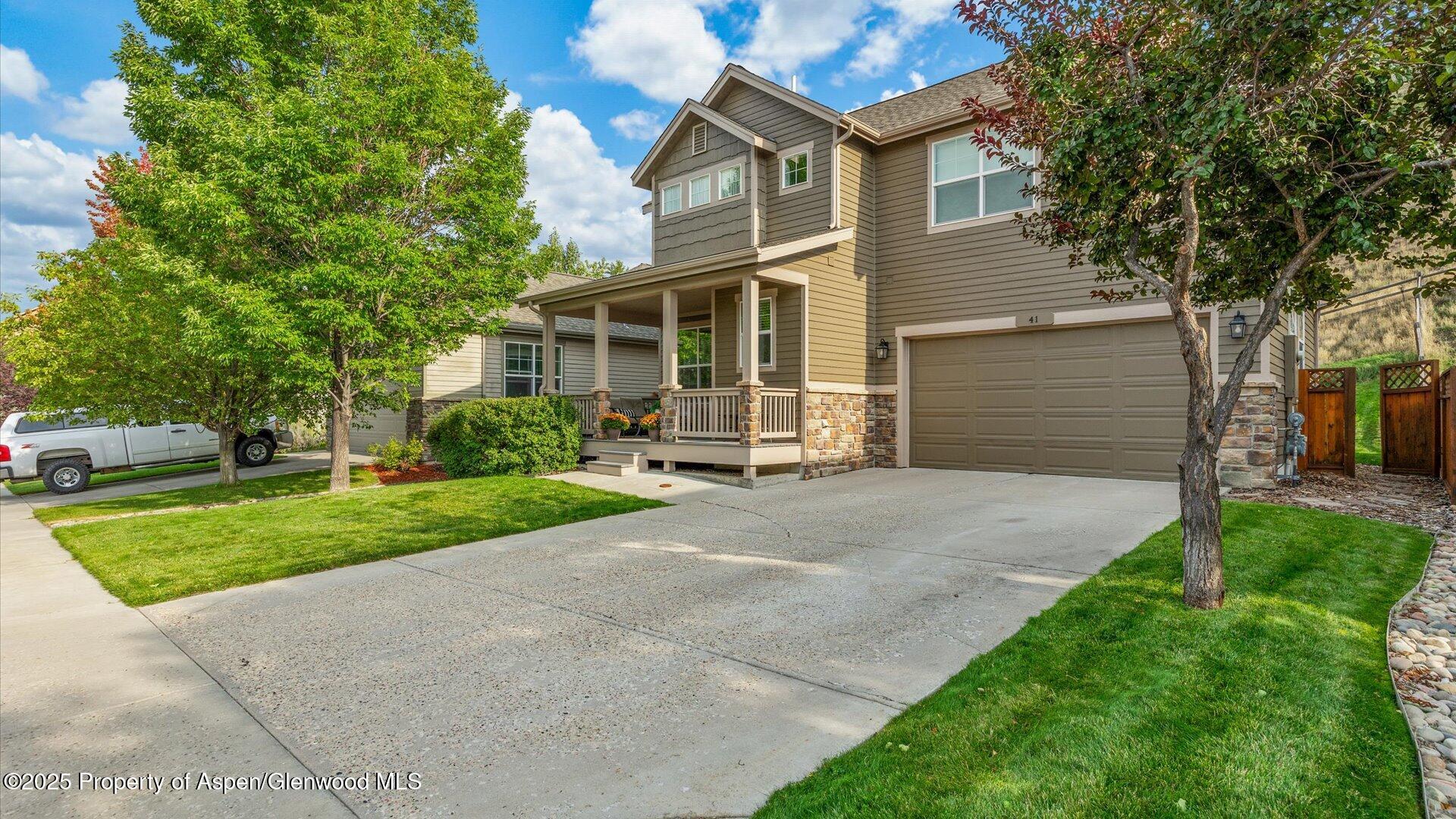 41 Red Cloud Court Property Photo 2