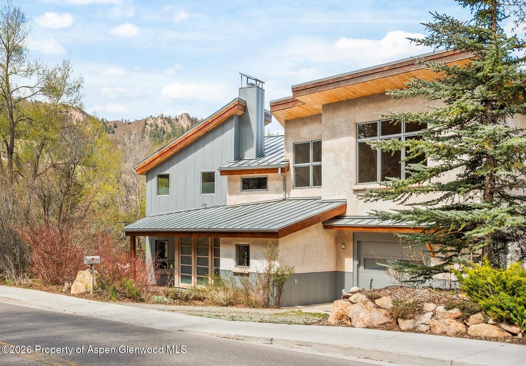 515 Park Circle