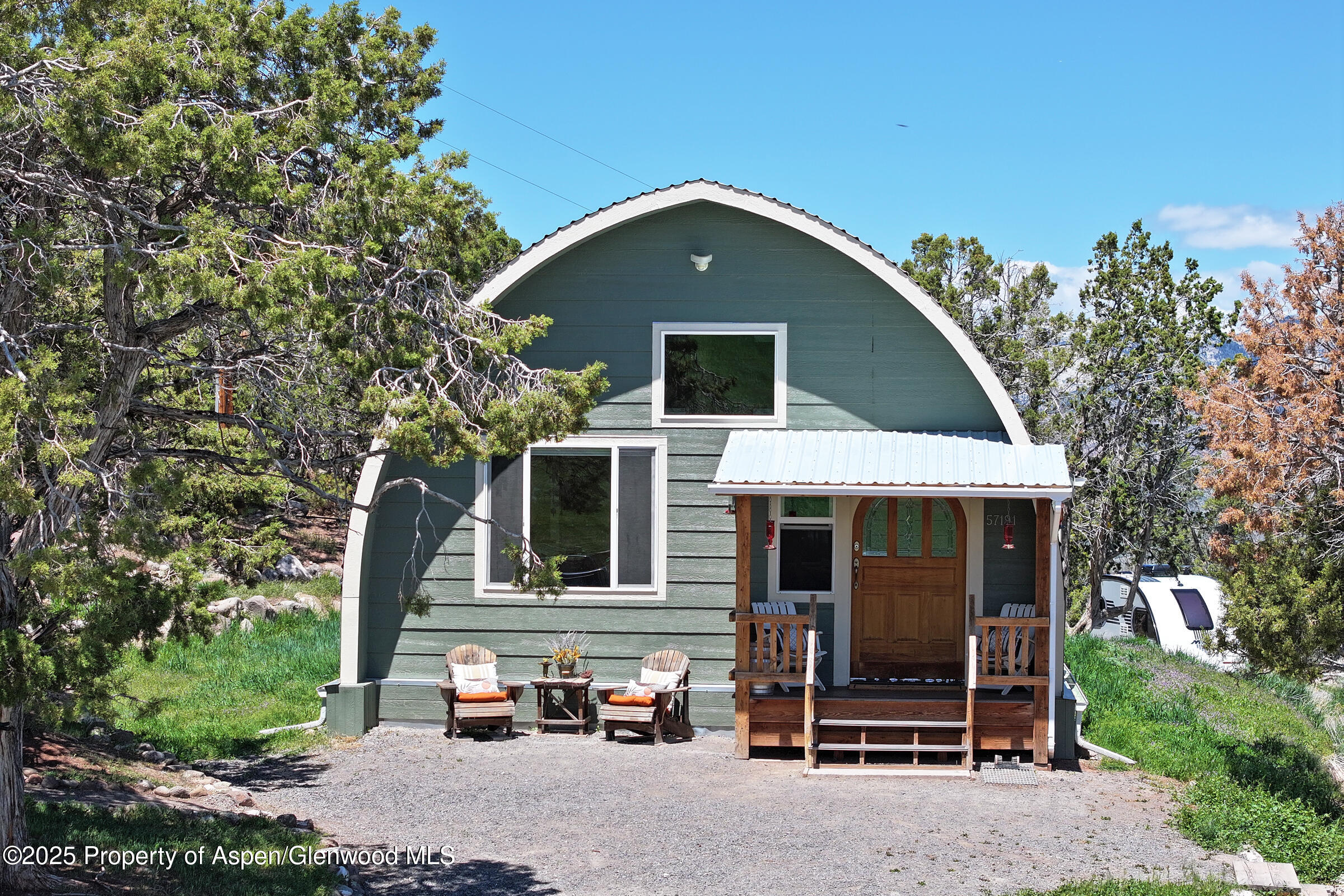 57191 Me Road Property Photo 2