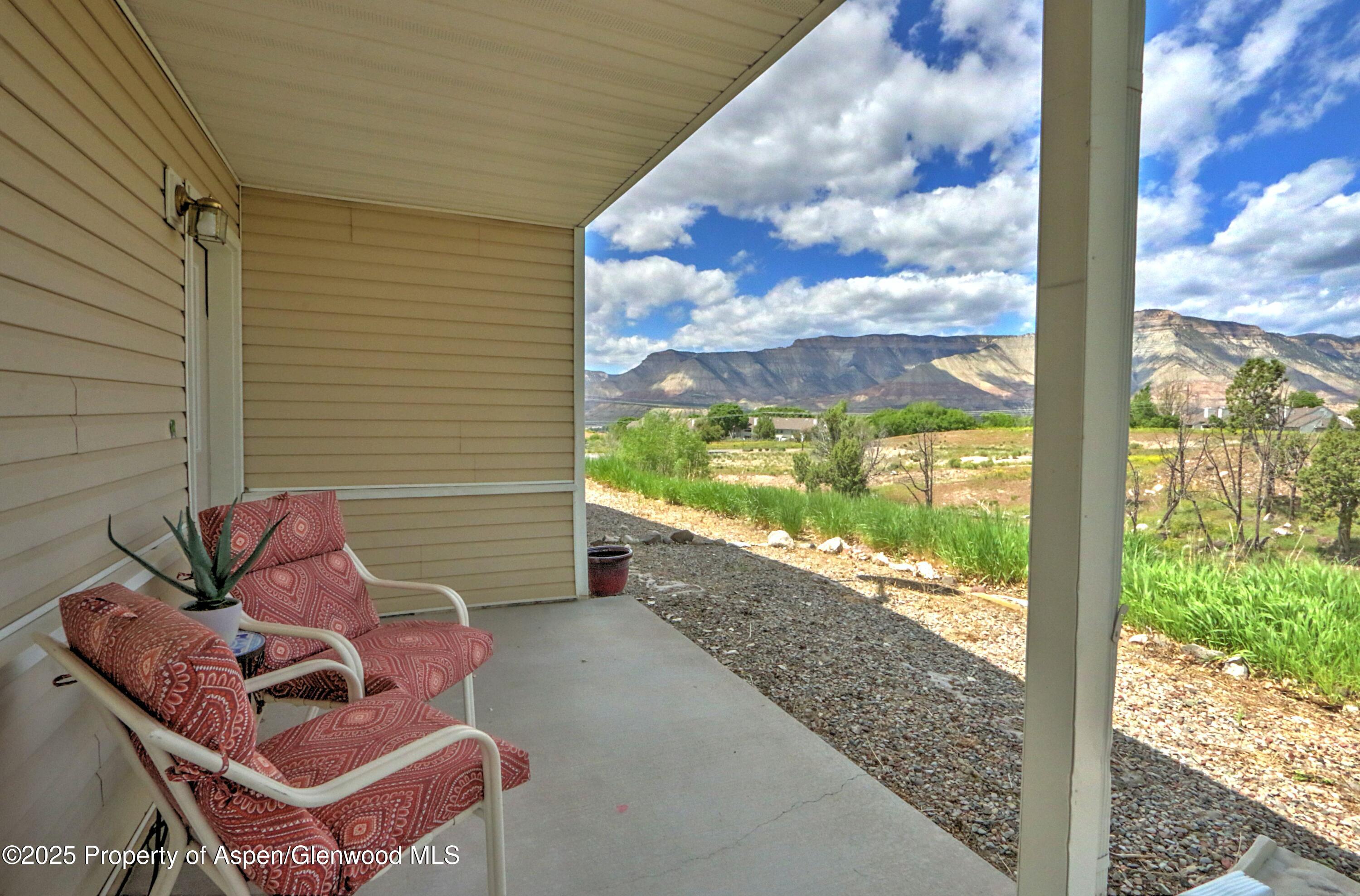 41 Angelica Circle Property Photo 1