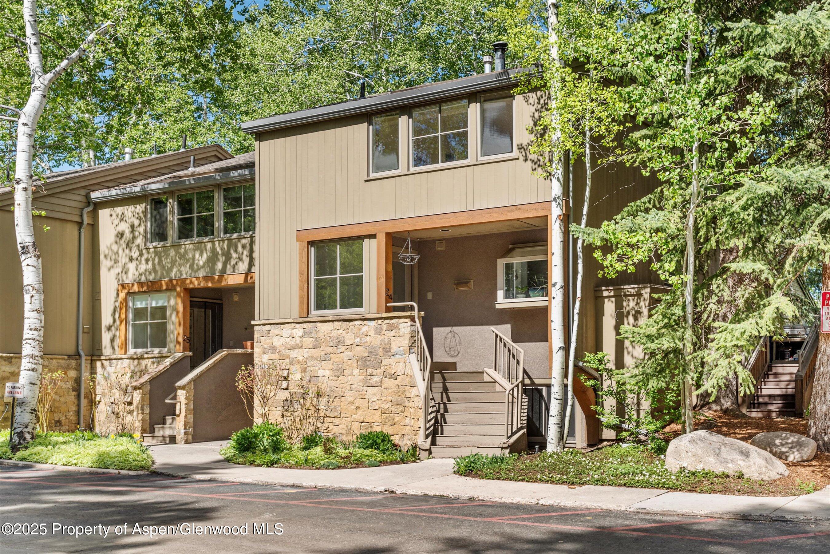 100 N 8th Street, 24