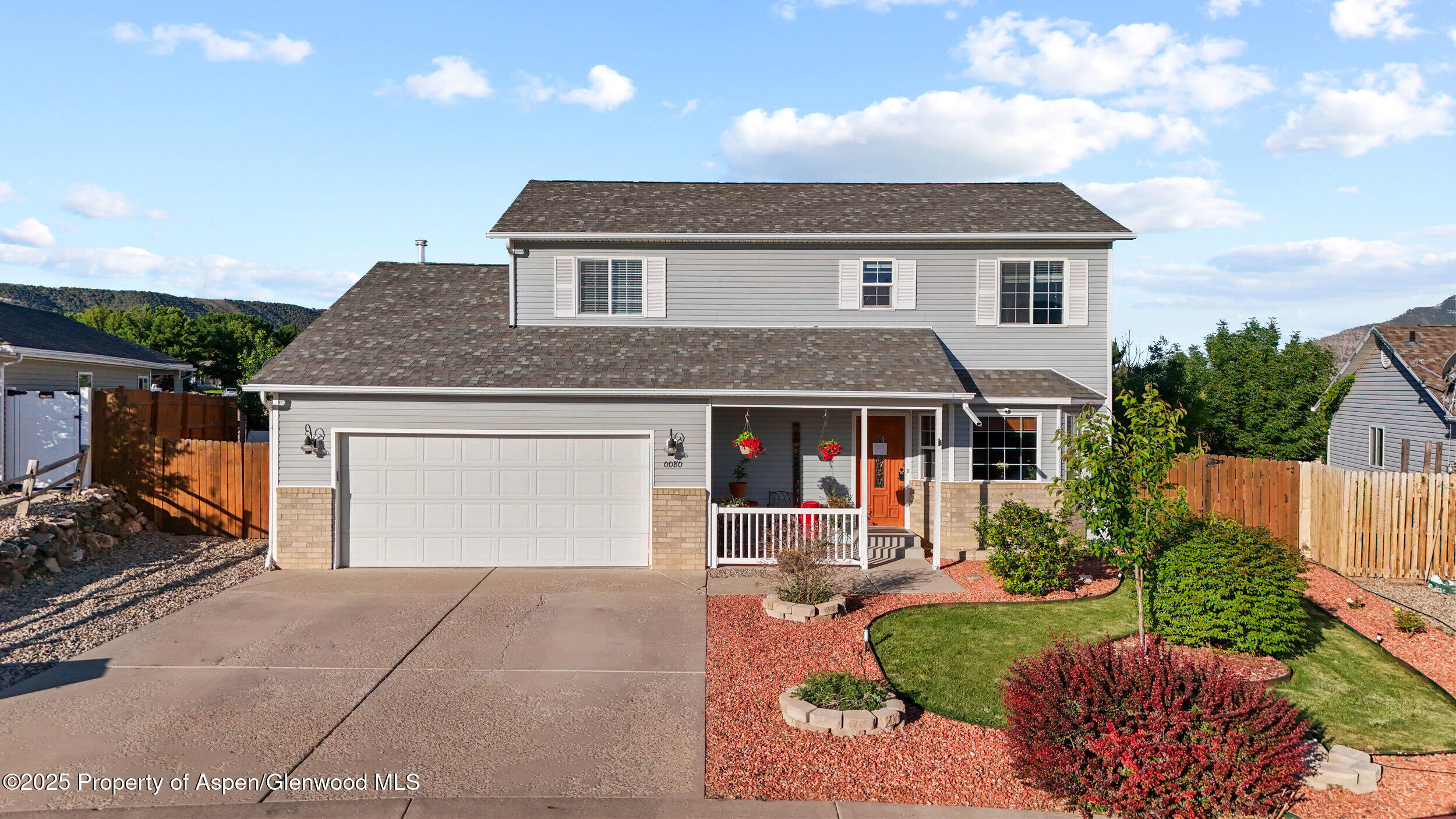 80 CLIFF VIEW Circle