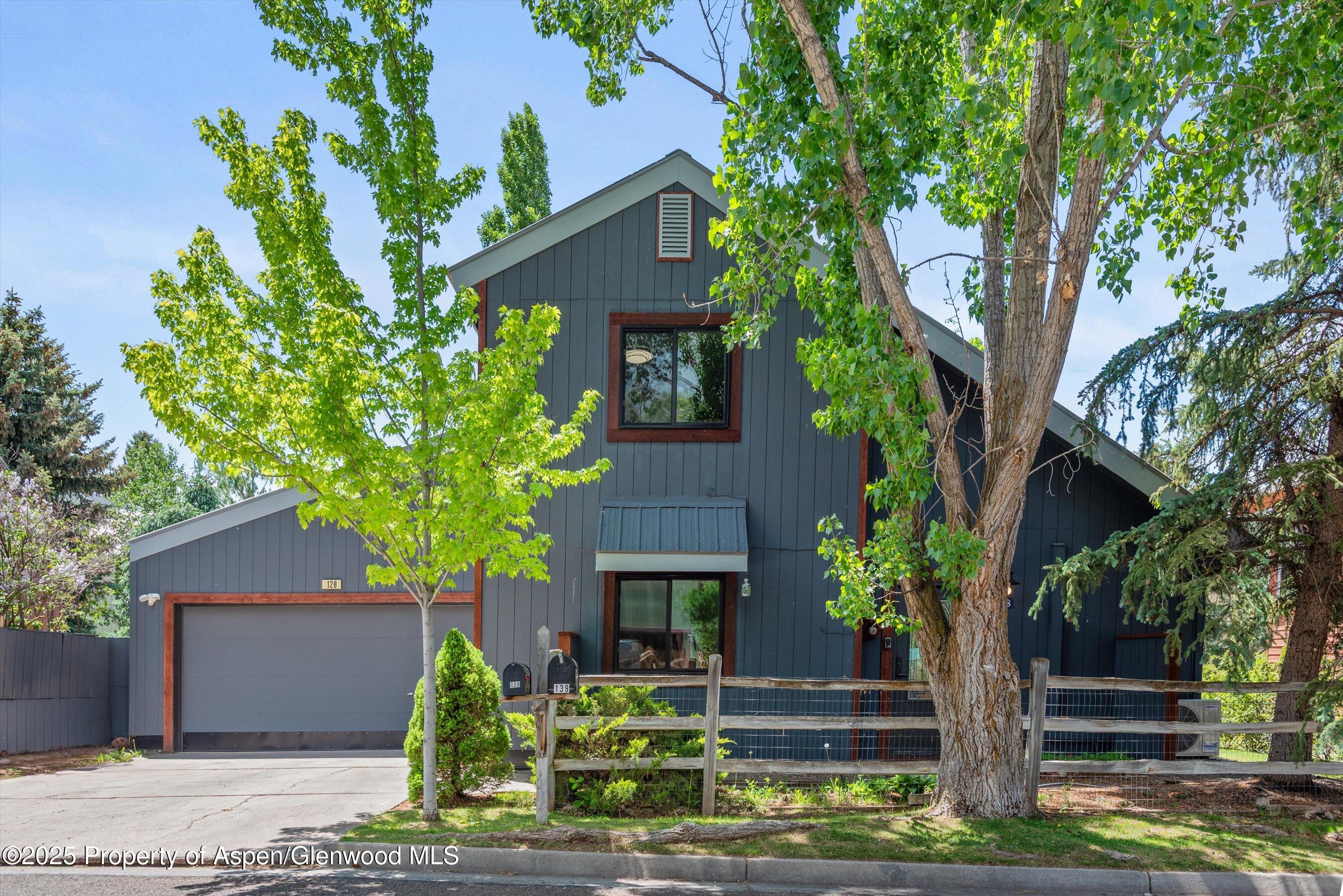 128 Mountain Court Property Photo 1
