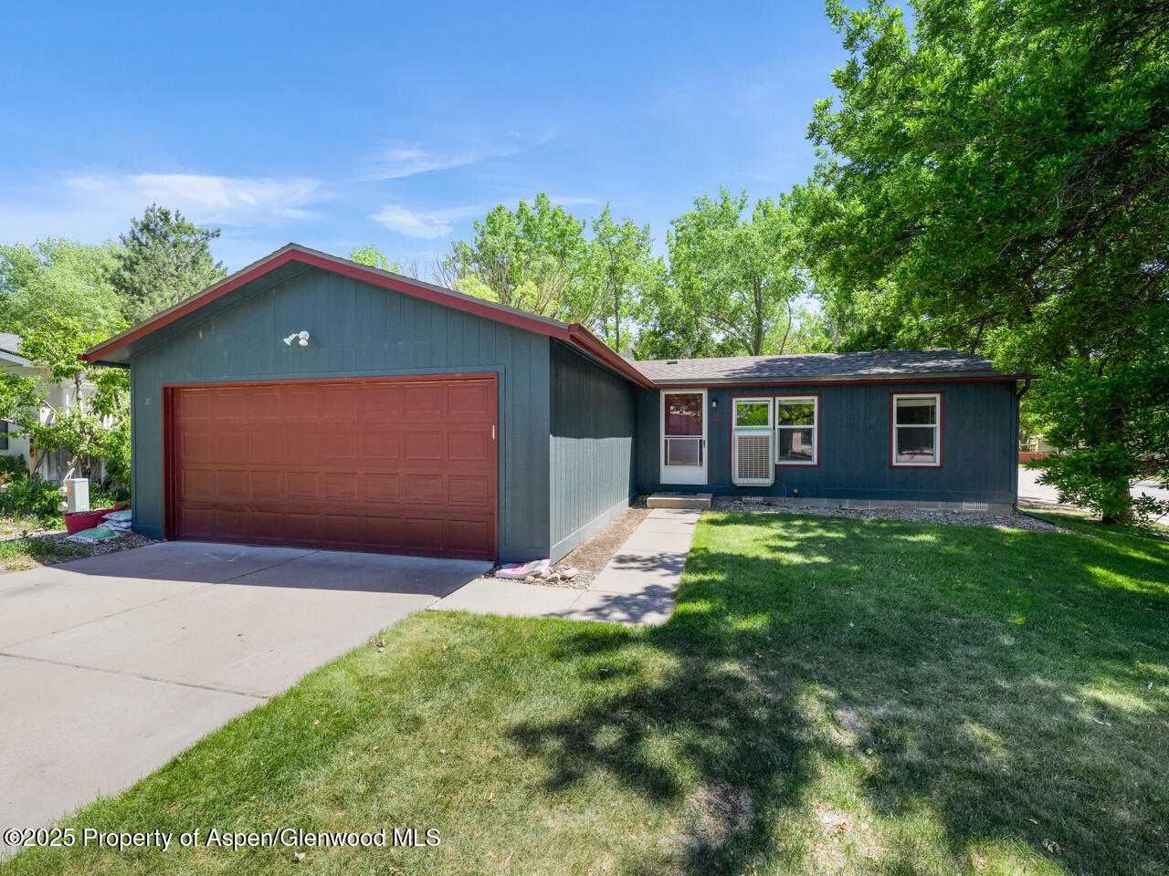12 E Bonanza Place Property Photo 1