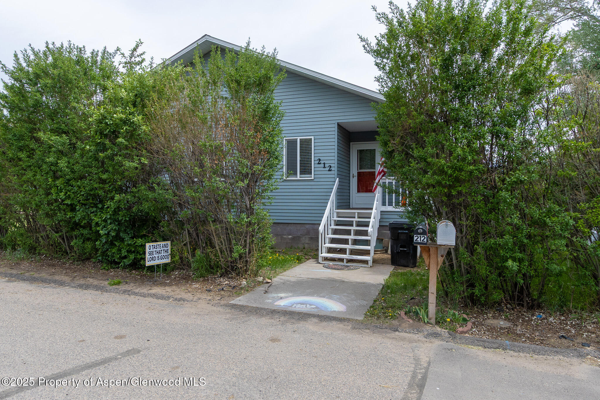 212 Garfield Street Property Photo 2