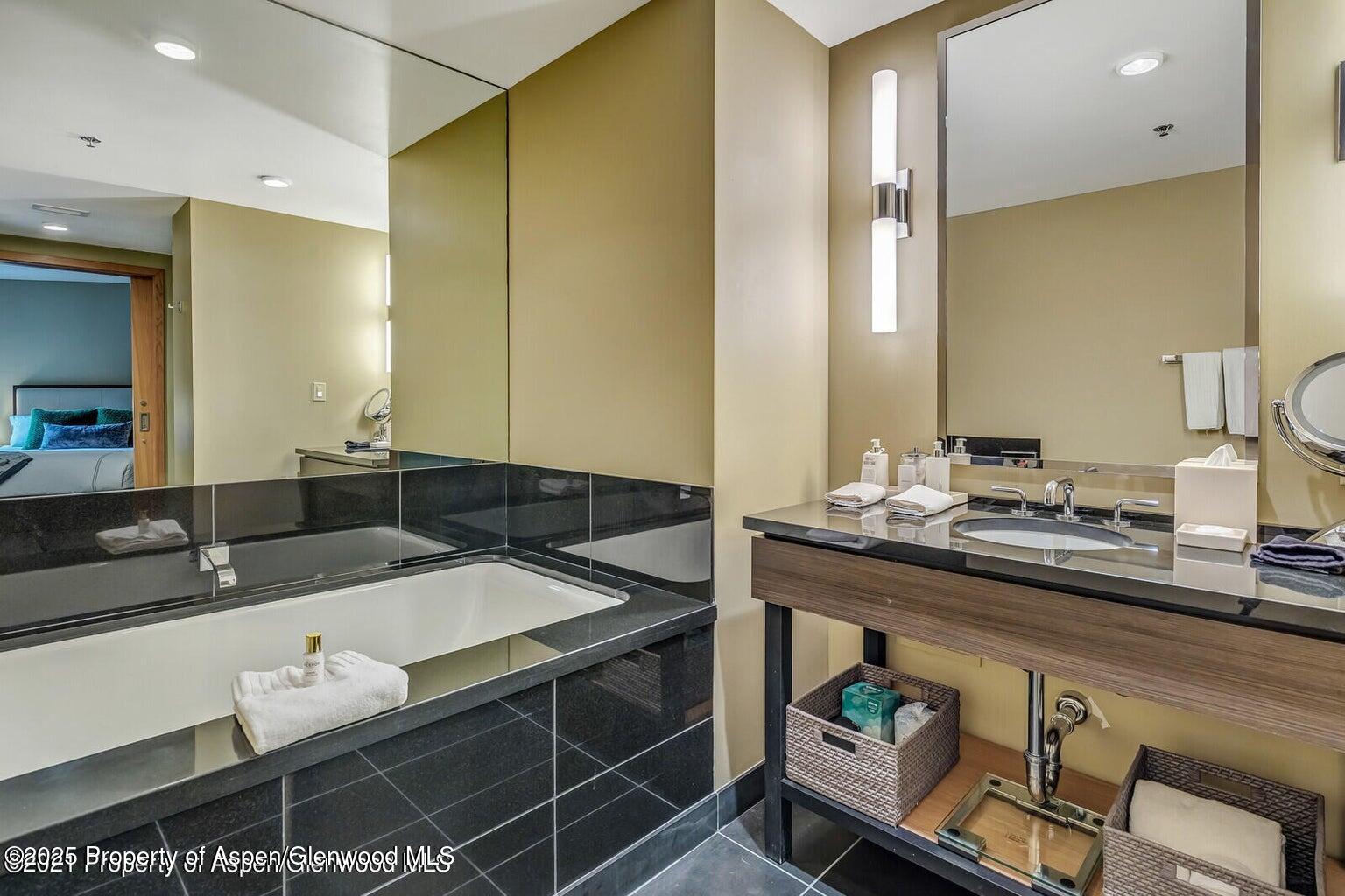 130 Wood Road, 625 Property Photo 11