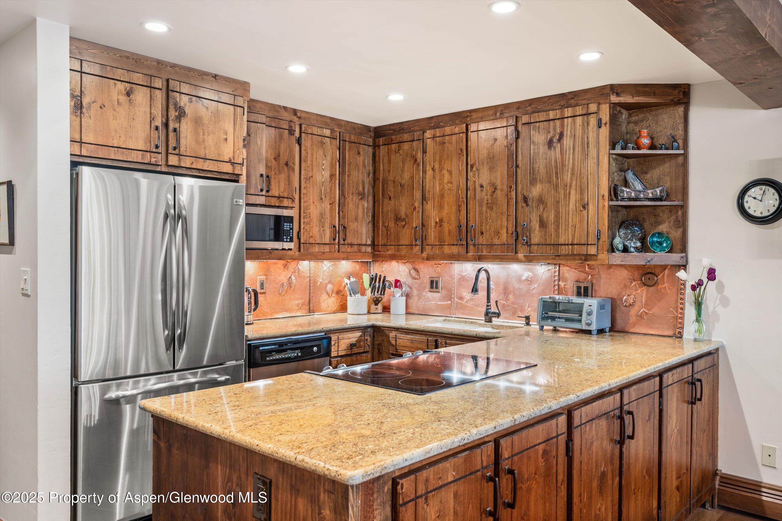 926 Waters Avenue, #203 Property Photo 6