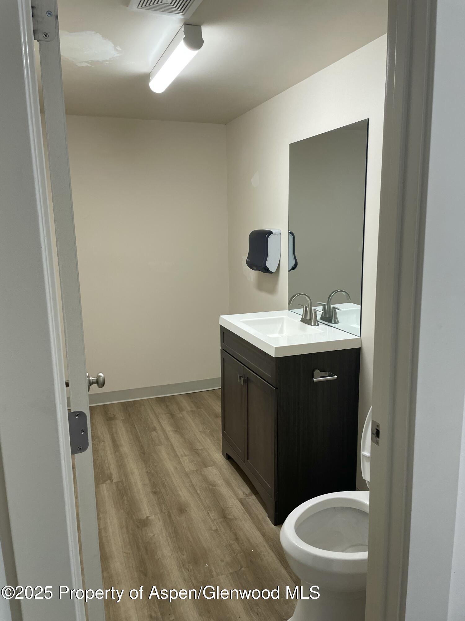 151 W Main Street Property Photo 6