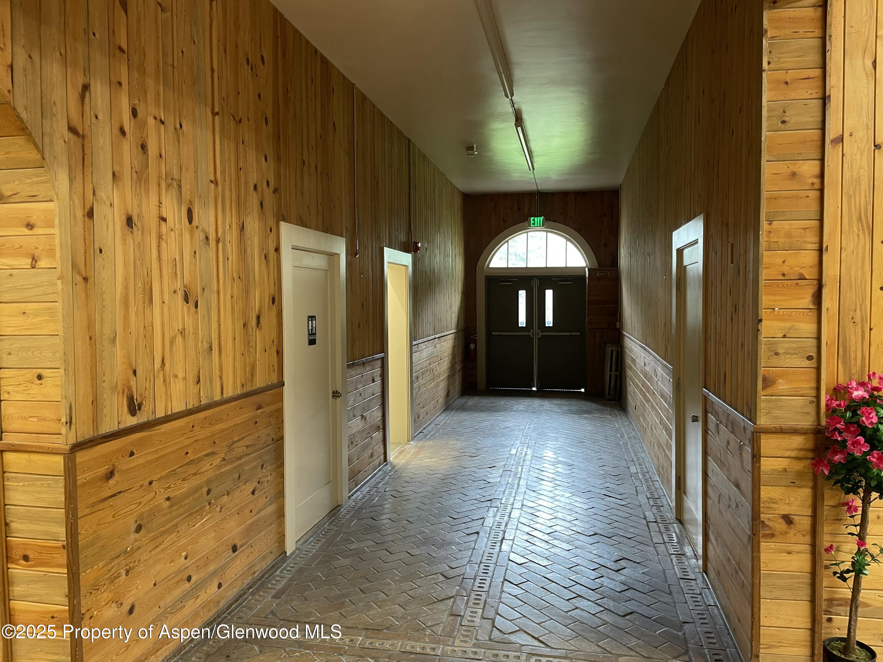 151 W Main Street Property Photo 9