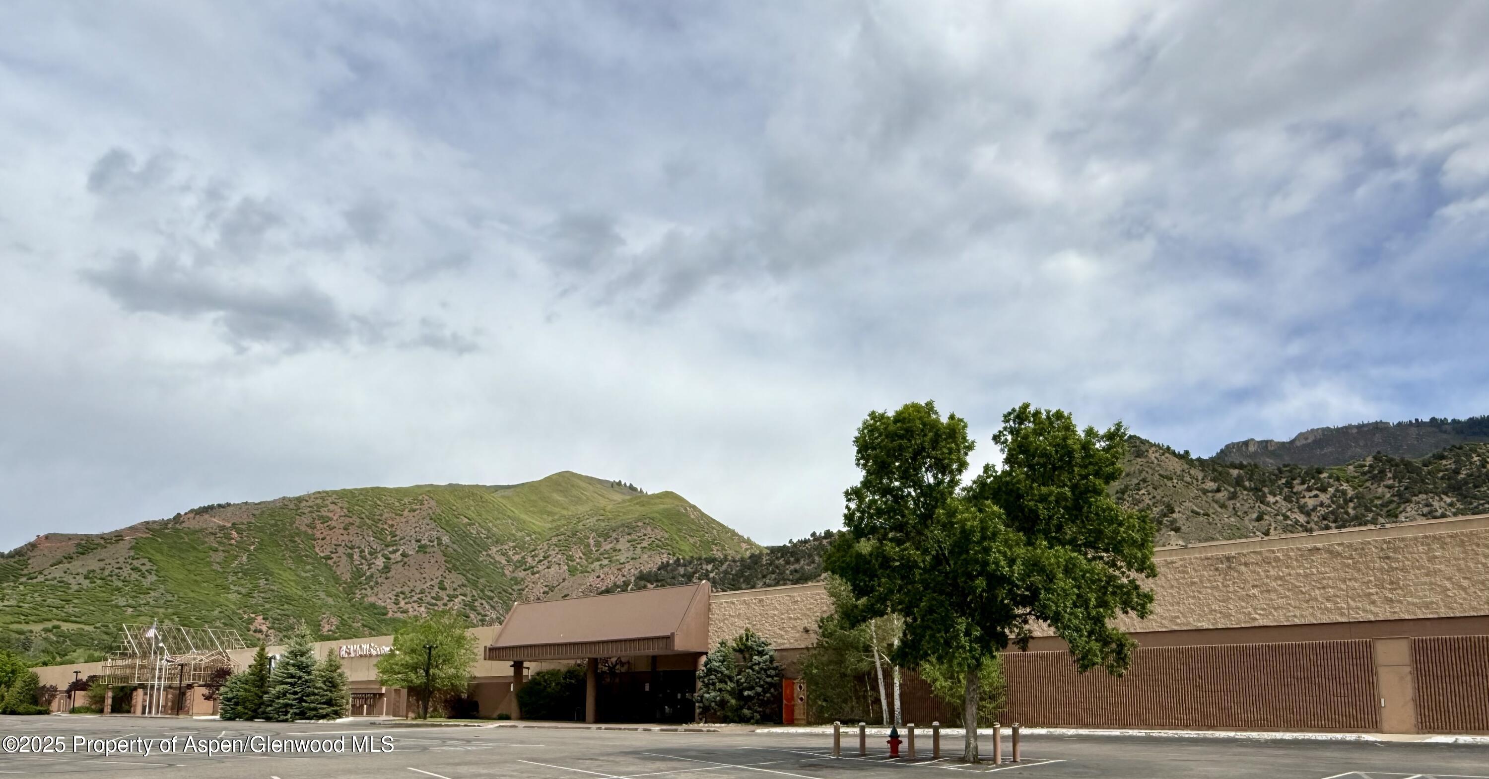51027 Highway 6 & 24 Property Photo 3