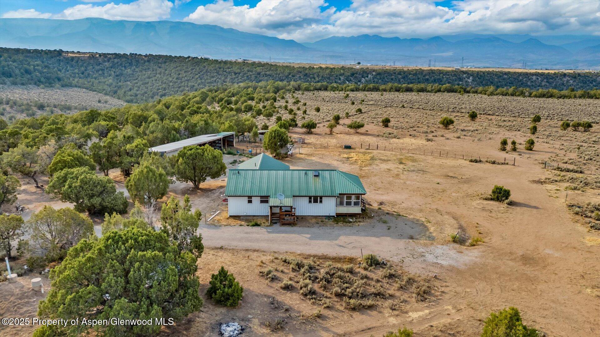 2051 Grass Mesa Road Property Photo 1