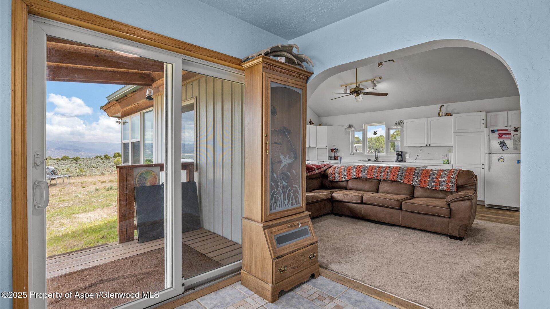 2051 Grass Mesa Road Property Photo 5