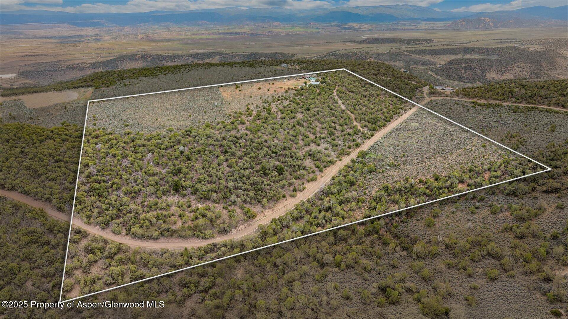 2051 Grass Mesa Road Property Photo 10