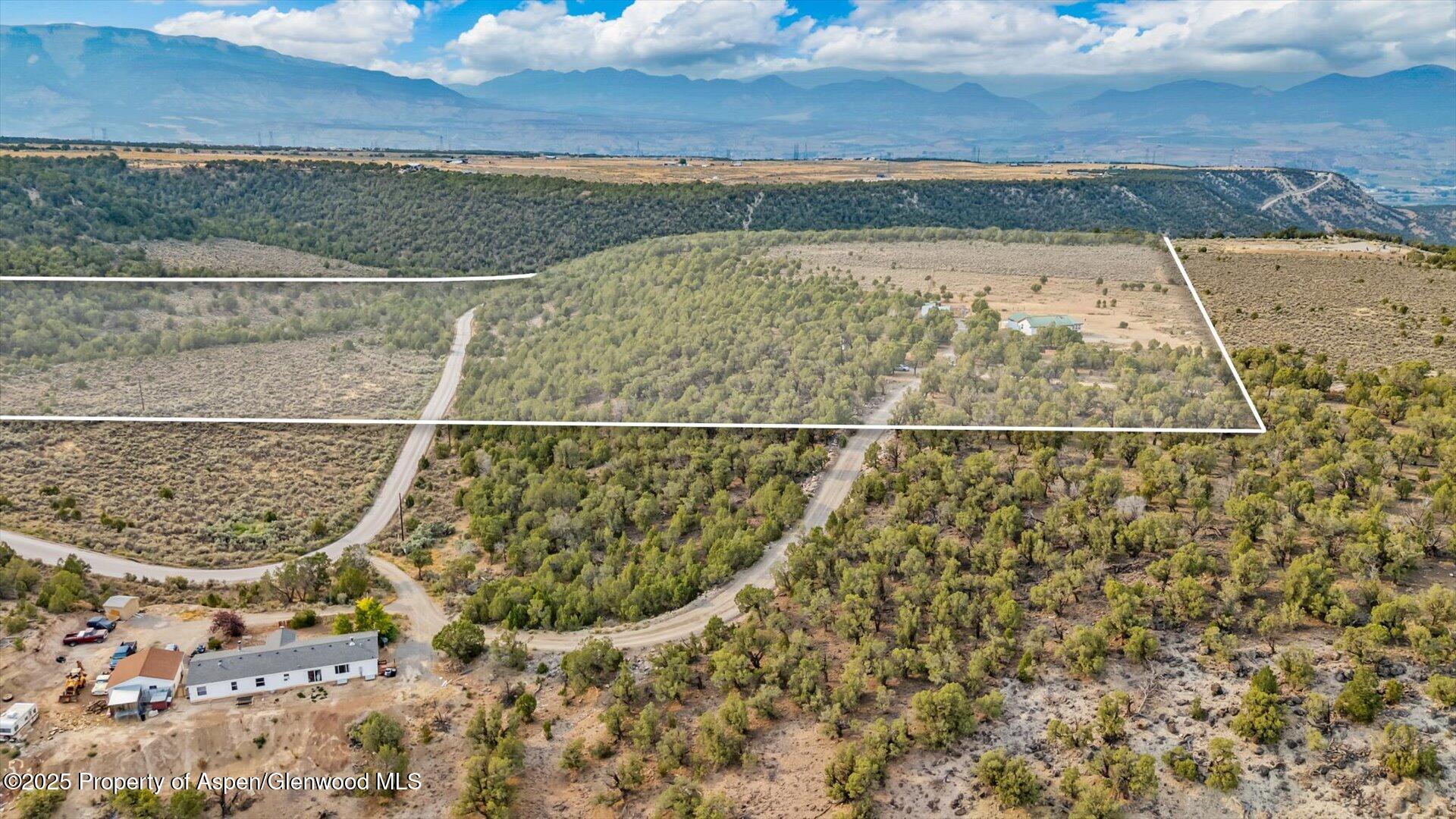 2051 Grass Mesa Road Property Photo 12