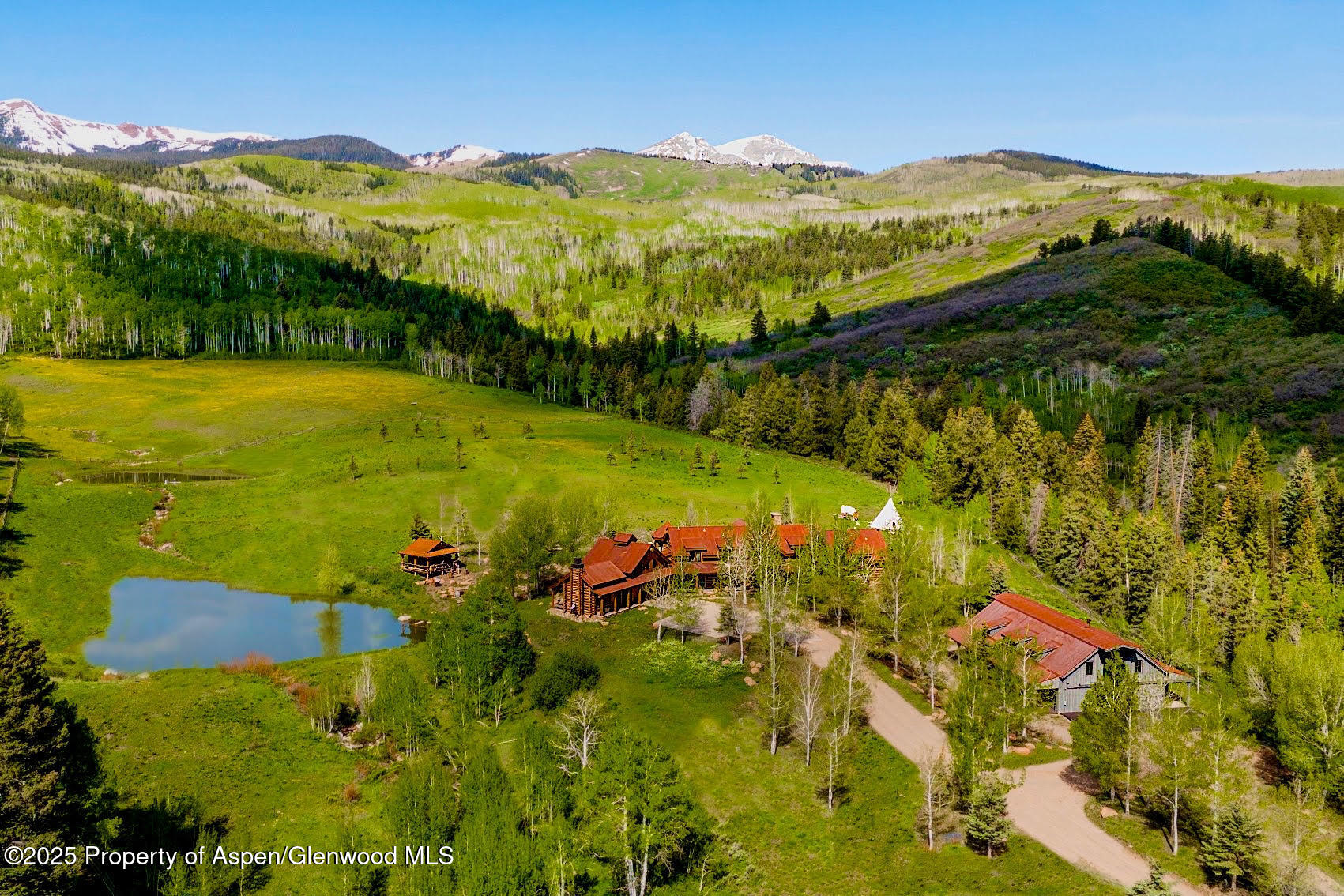 6855 Capitol Creek Road Property Photo