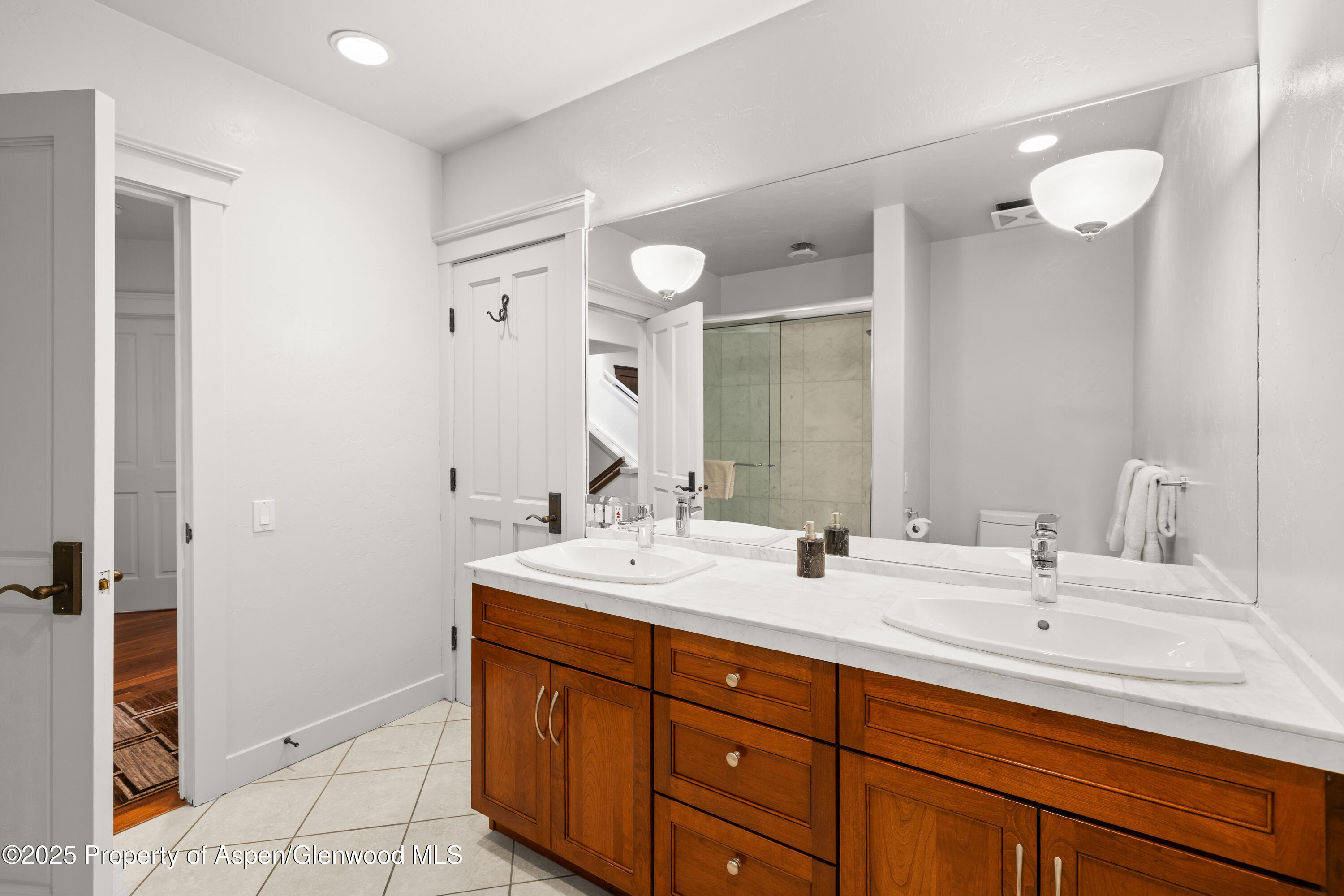 777 Castle Creek Drive Property Photo 17