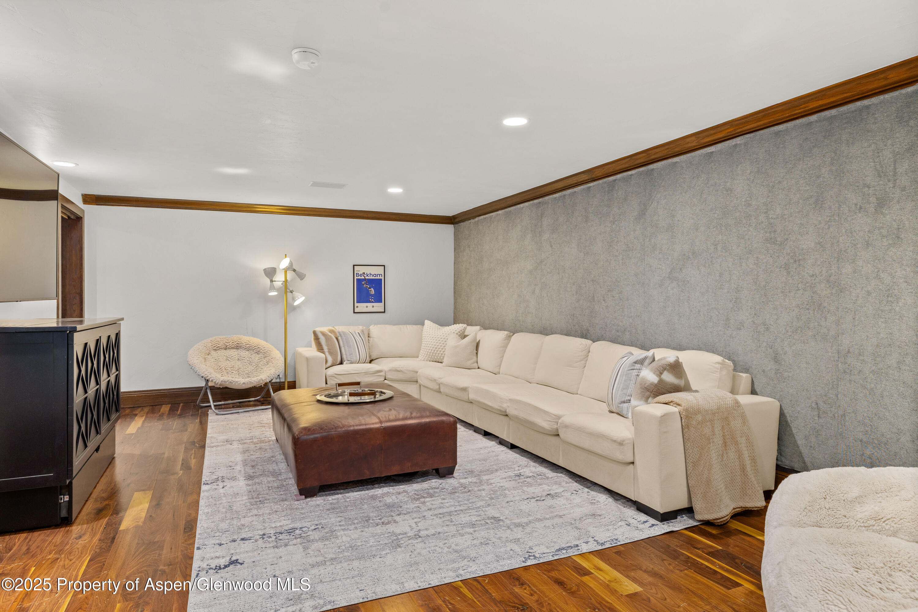 777 Castle Creek Drive Property Photo 20