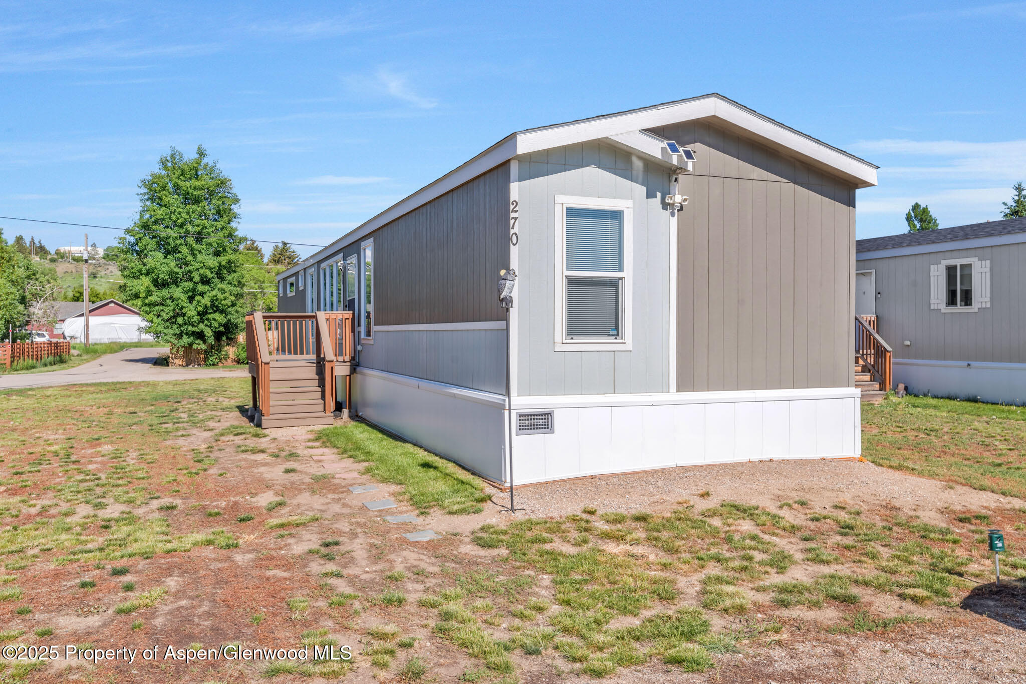 270 S 2ND Street Property Photo 1