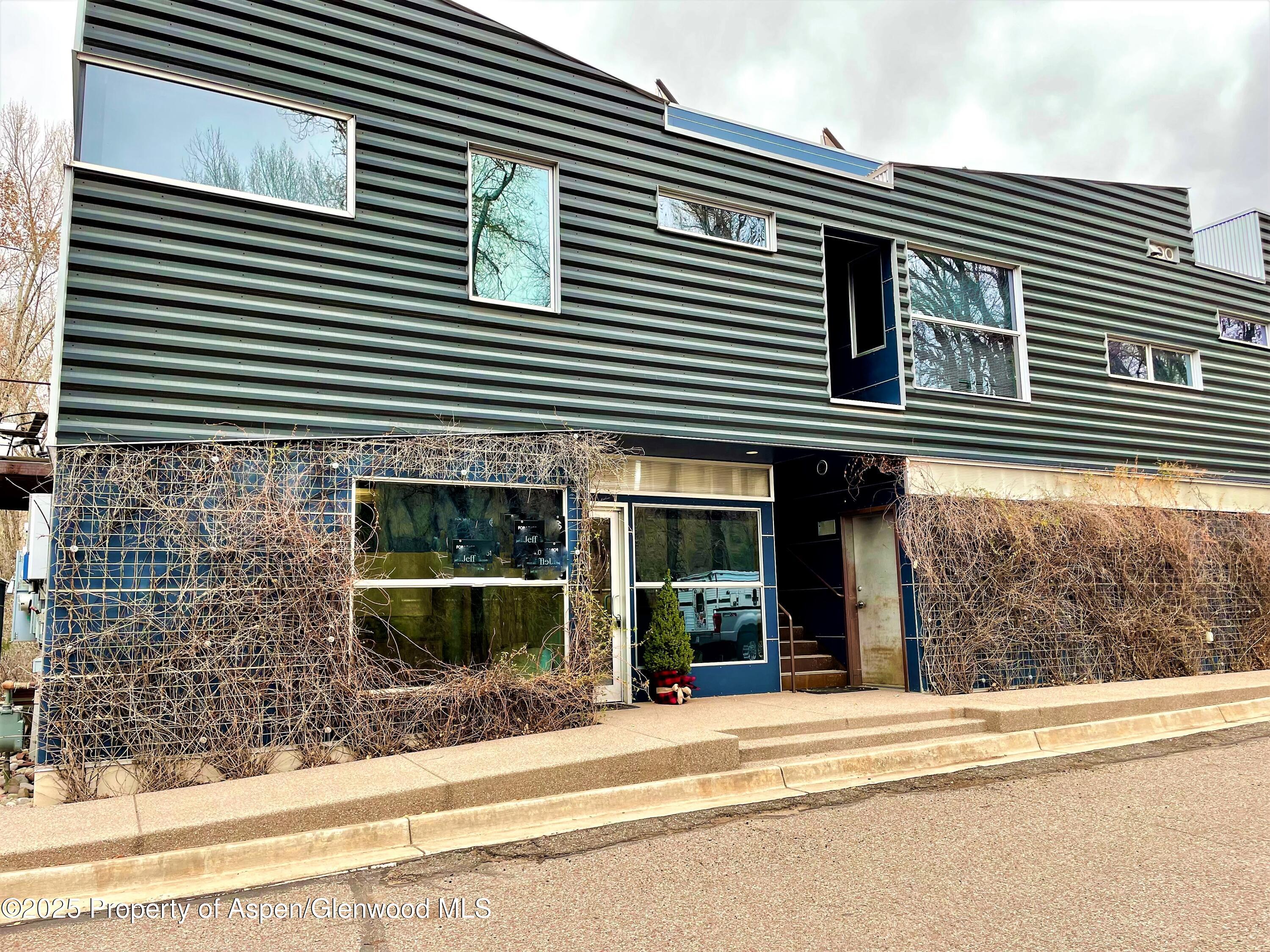 129 Emma Rd, Unit B Property Photo