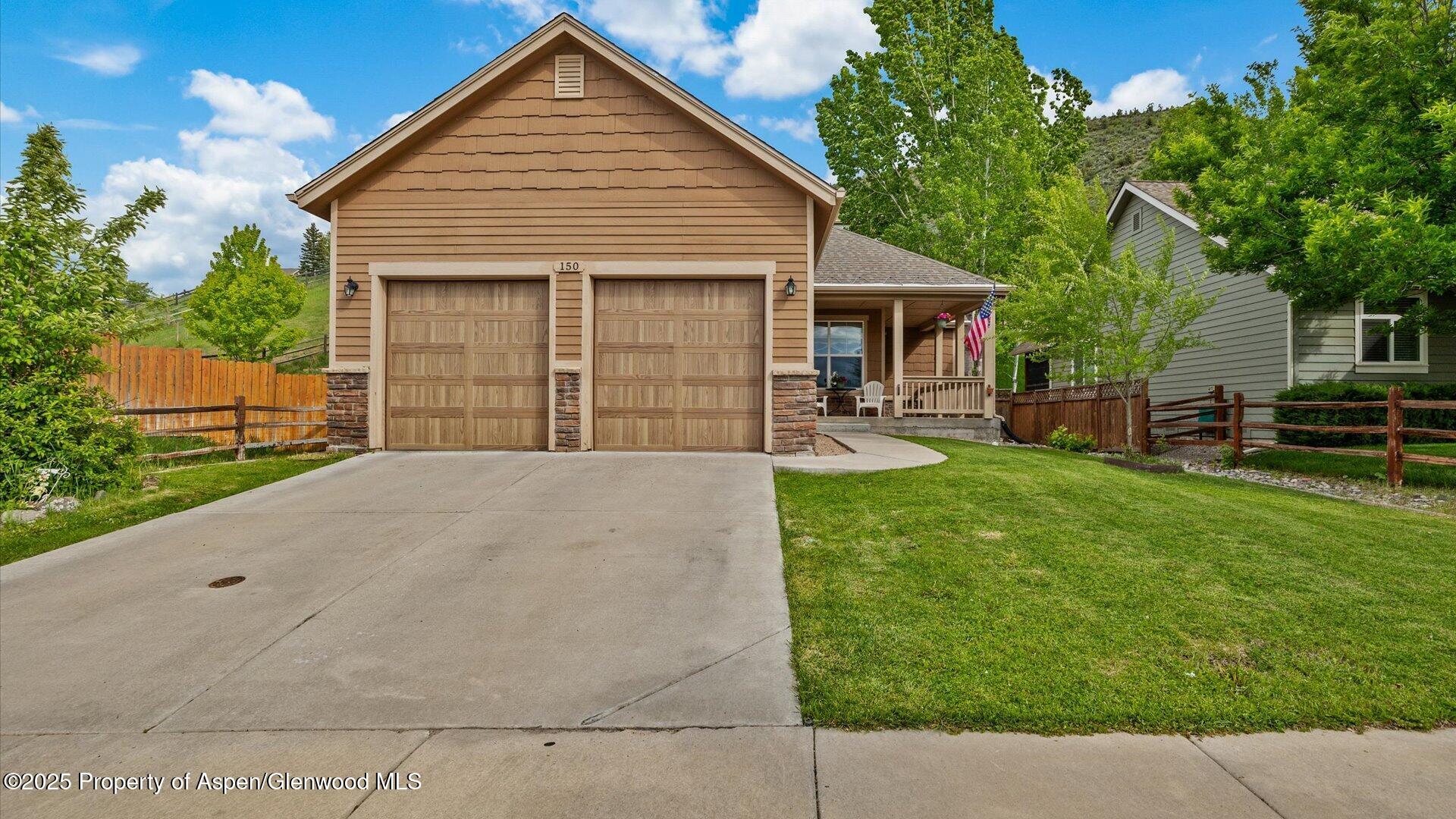 150 Castle Court Property Photo 1