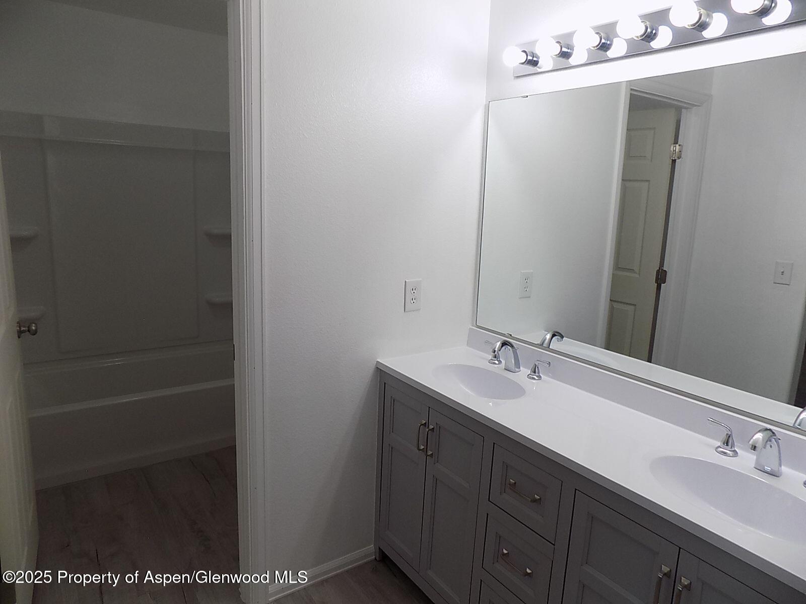 33 Angelica Circle Property Photo 7