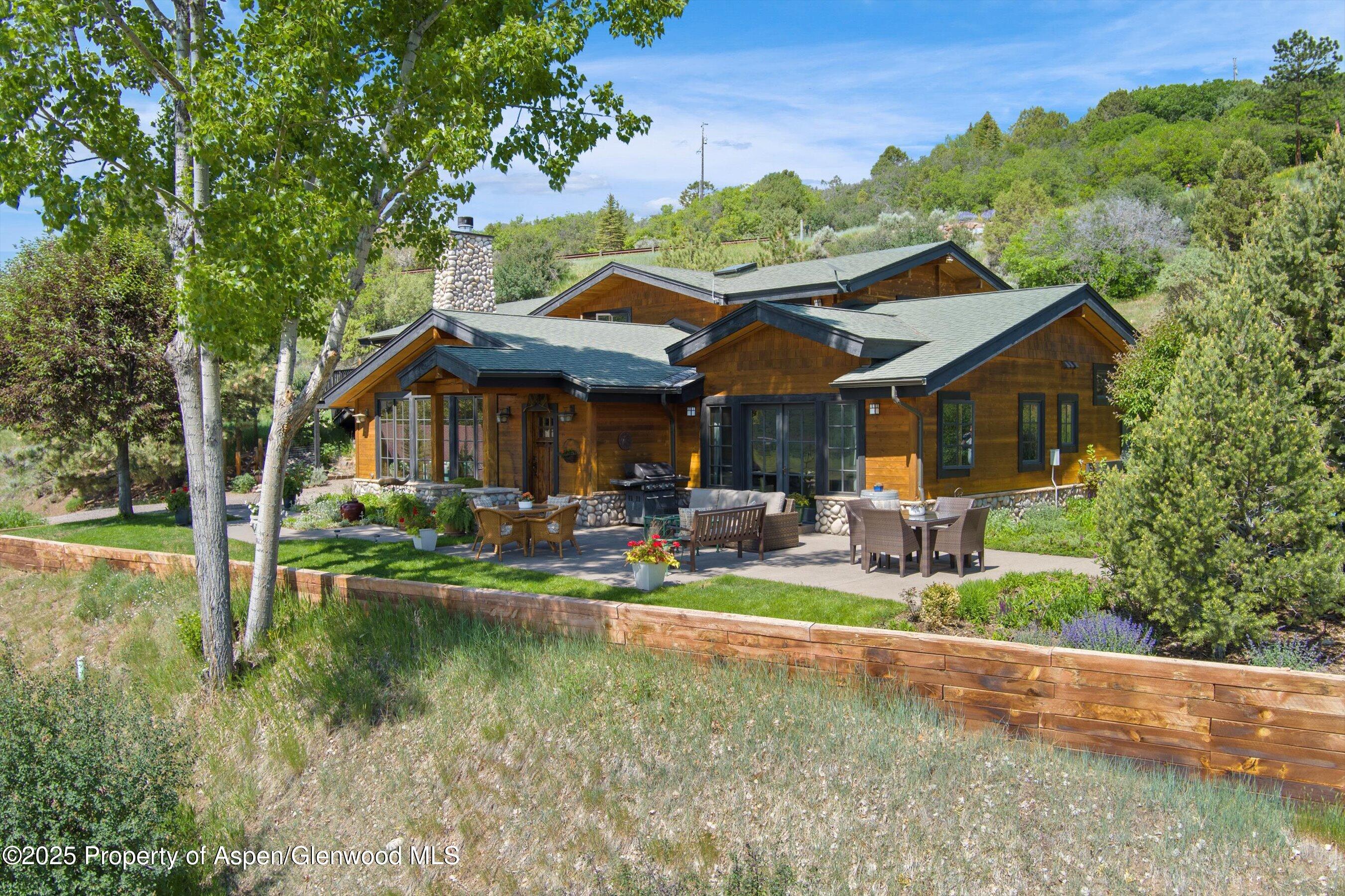 47 Mule Deer Run Property Photo