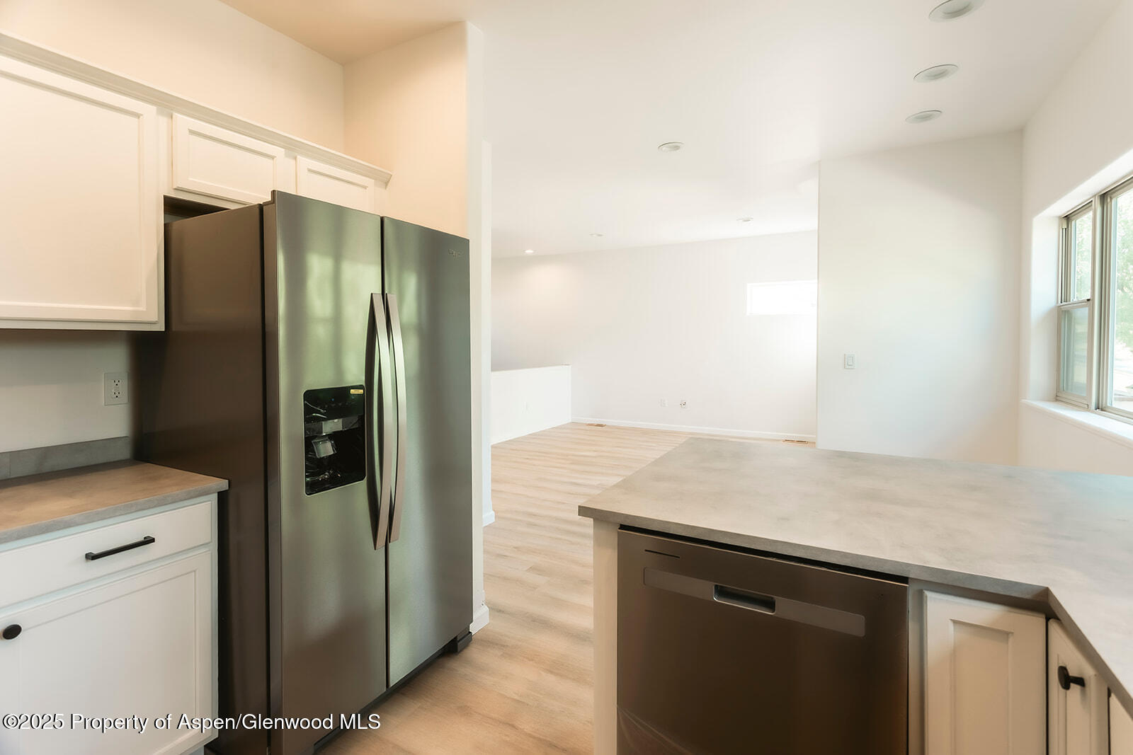 94 Castle Ridge Drive Property Photo 14