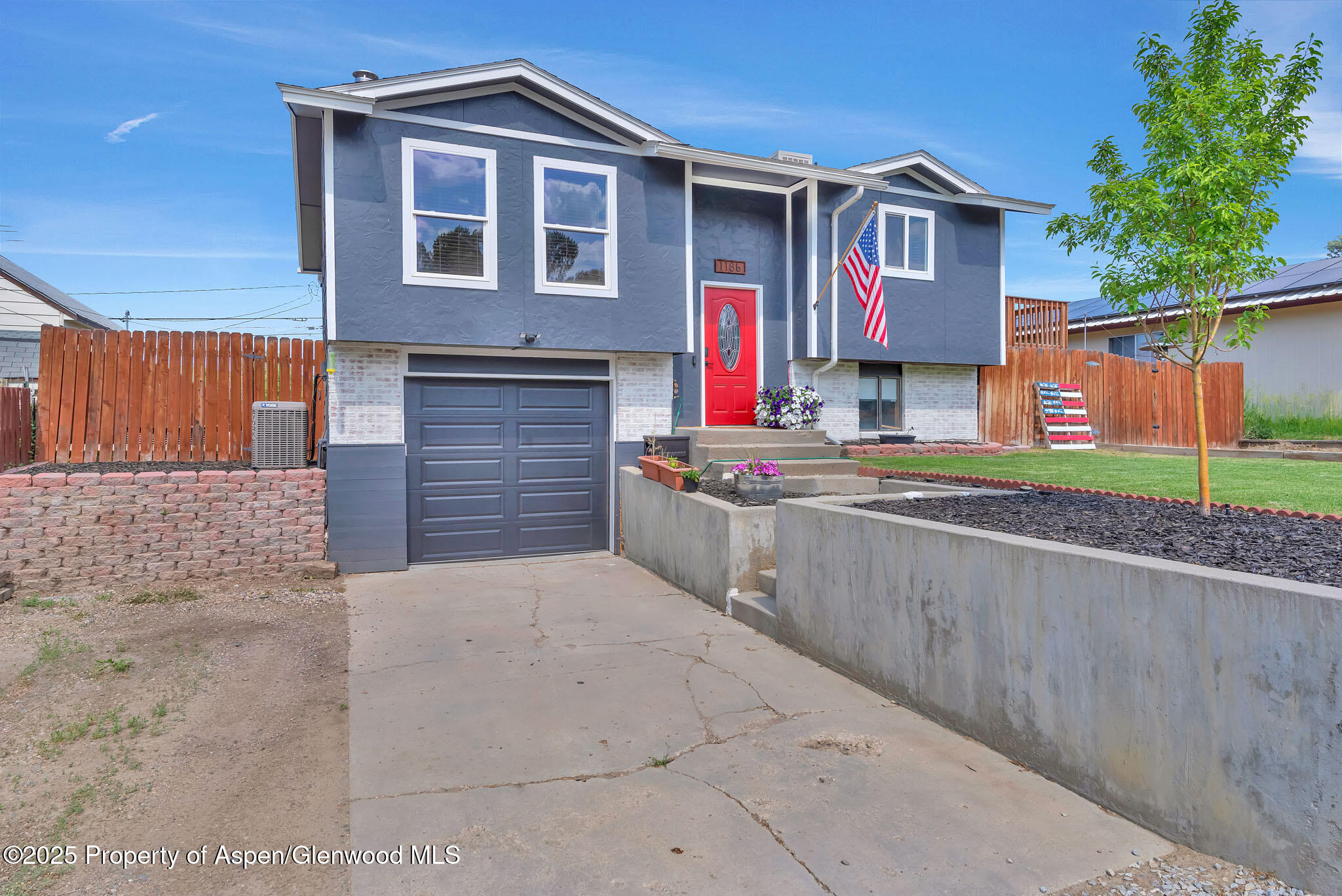 1186 Washington Street Property Photo 1