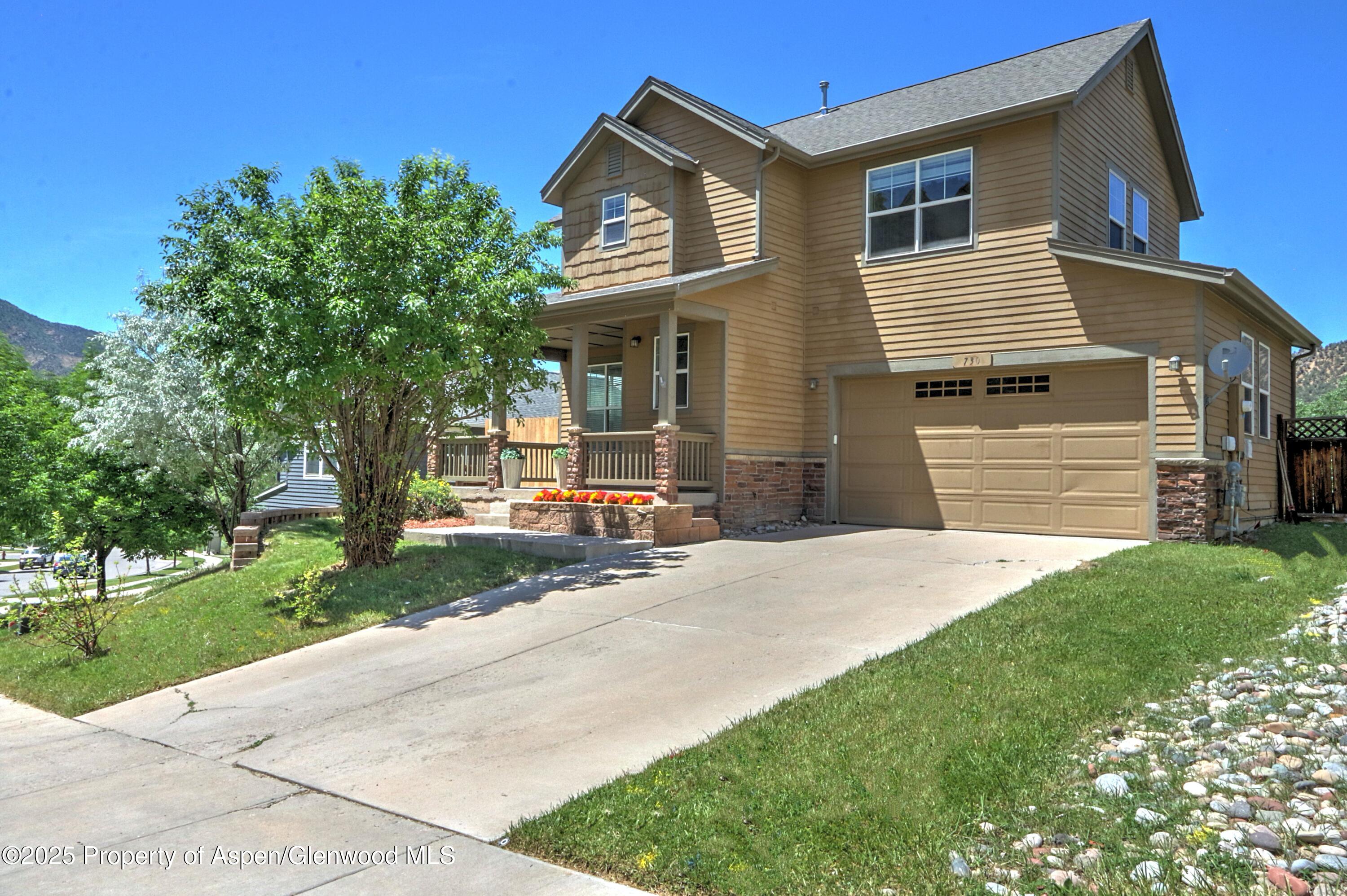730 S Wildhorse Drive Property Photo