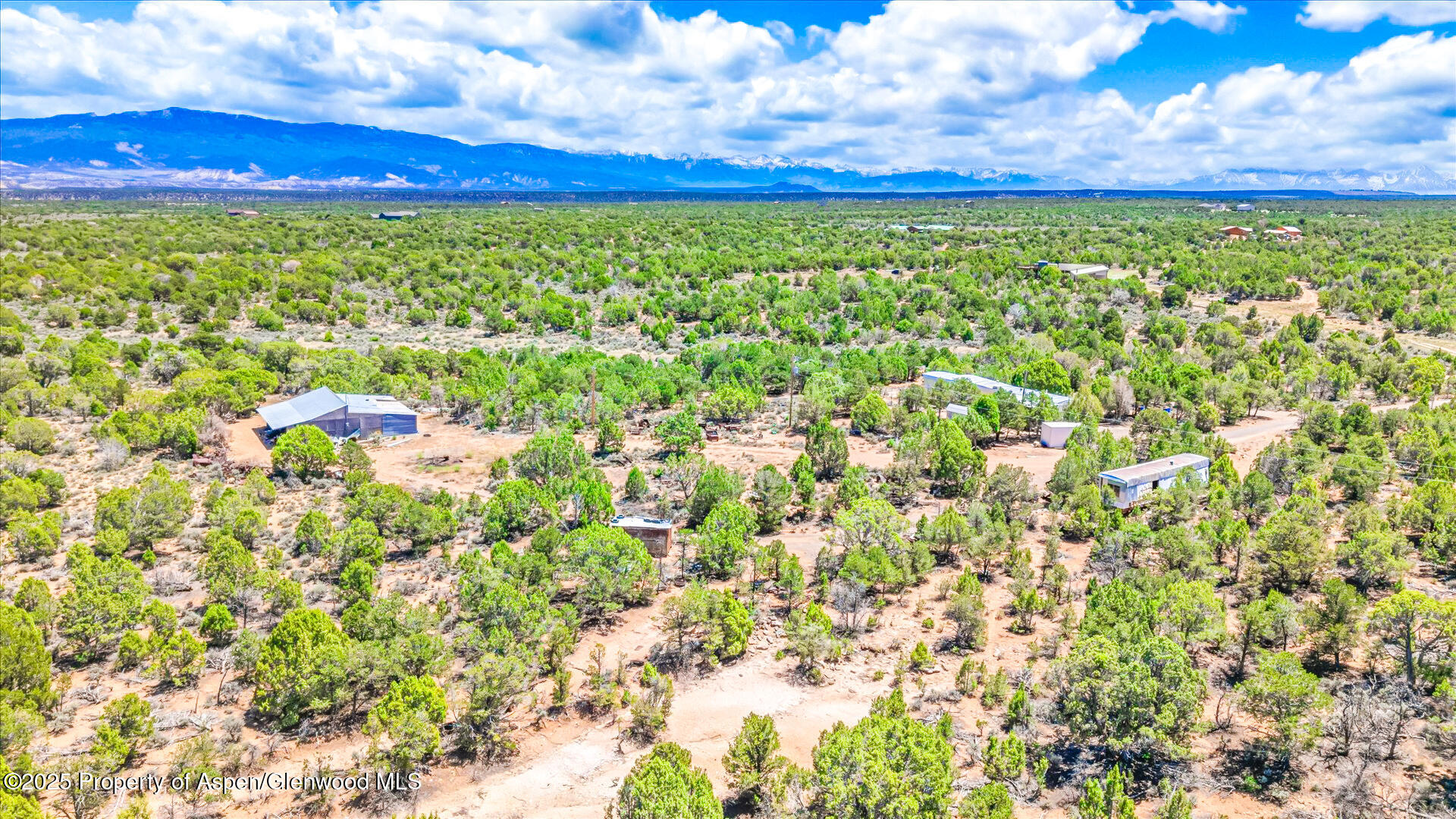 61020 Tres Coyotes Trail Property Photo 1