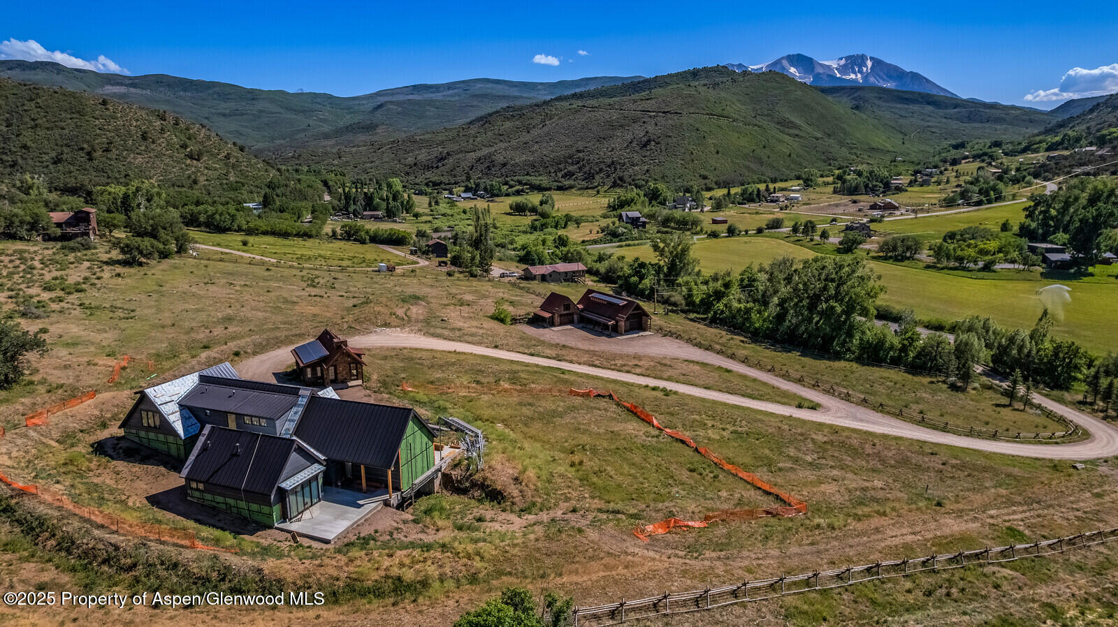902/904 Sopris Creek Road Property Photo 1